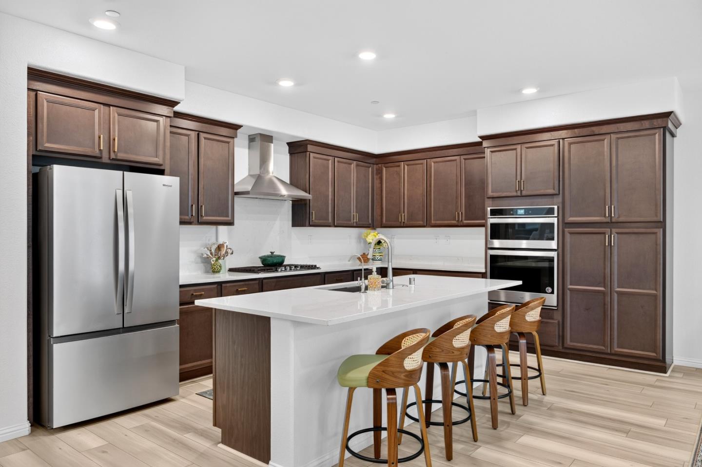 6810 Chroma Court