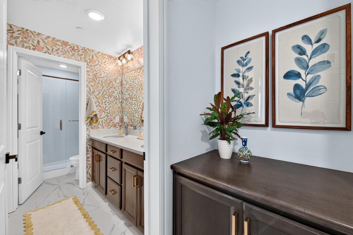 6810 Chroma Court