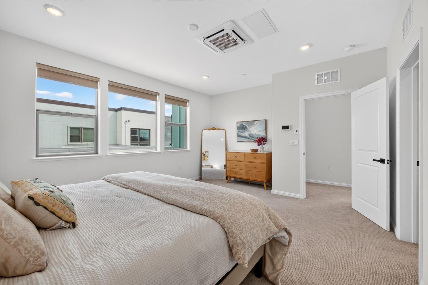 6810 Chroma Court