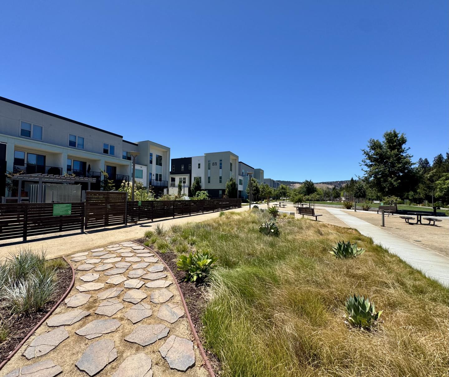 6810 Chroma Court