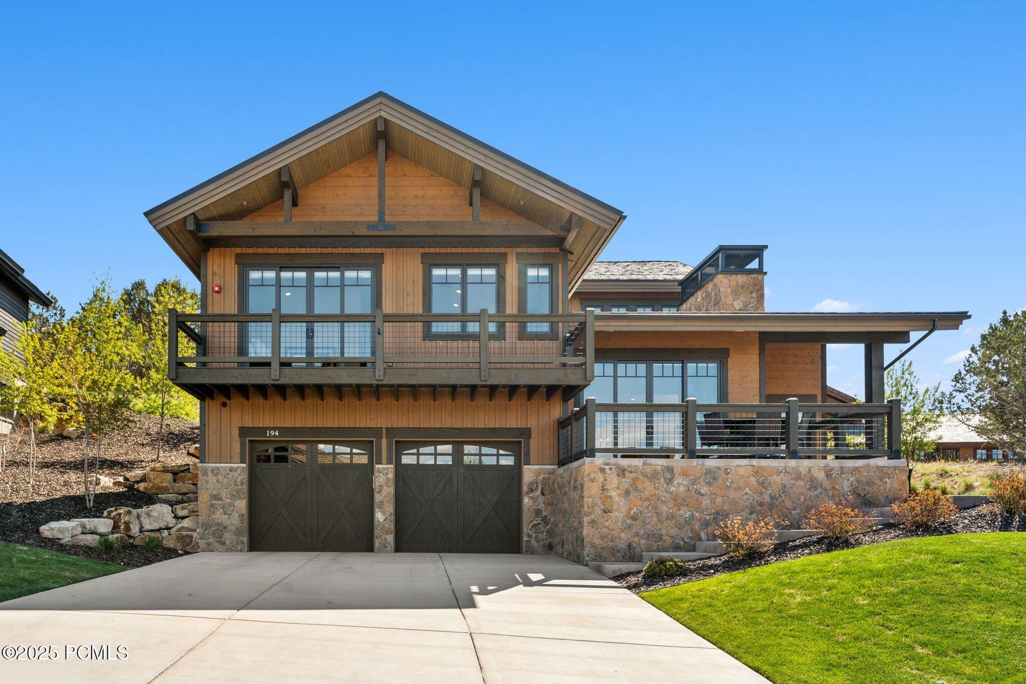 194 N Kings Peak Court