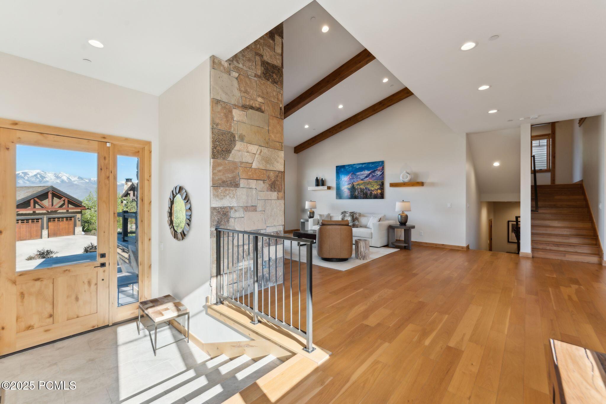 194 N Kings Peak Court