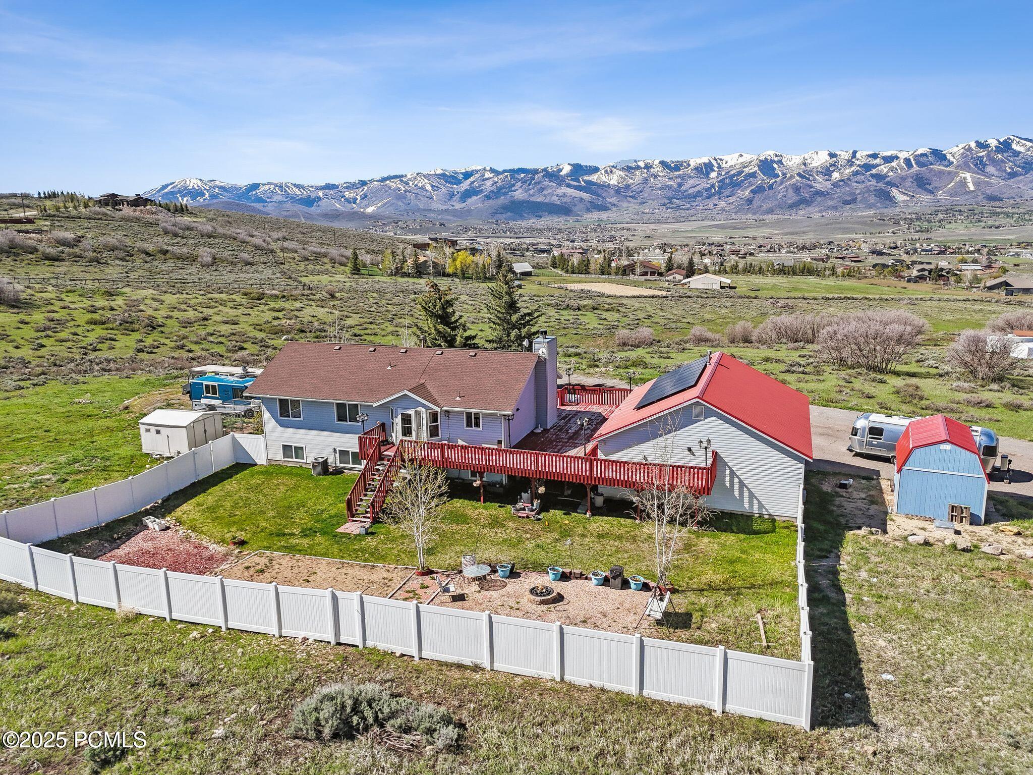 1228 E Oakridge Road