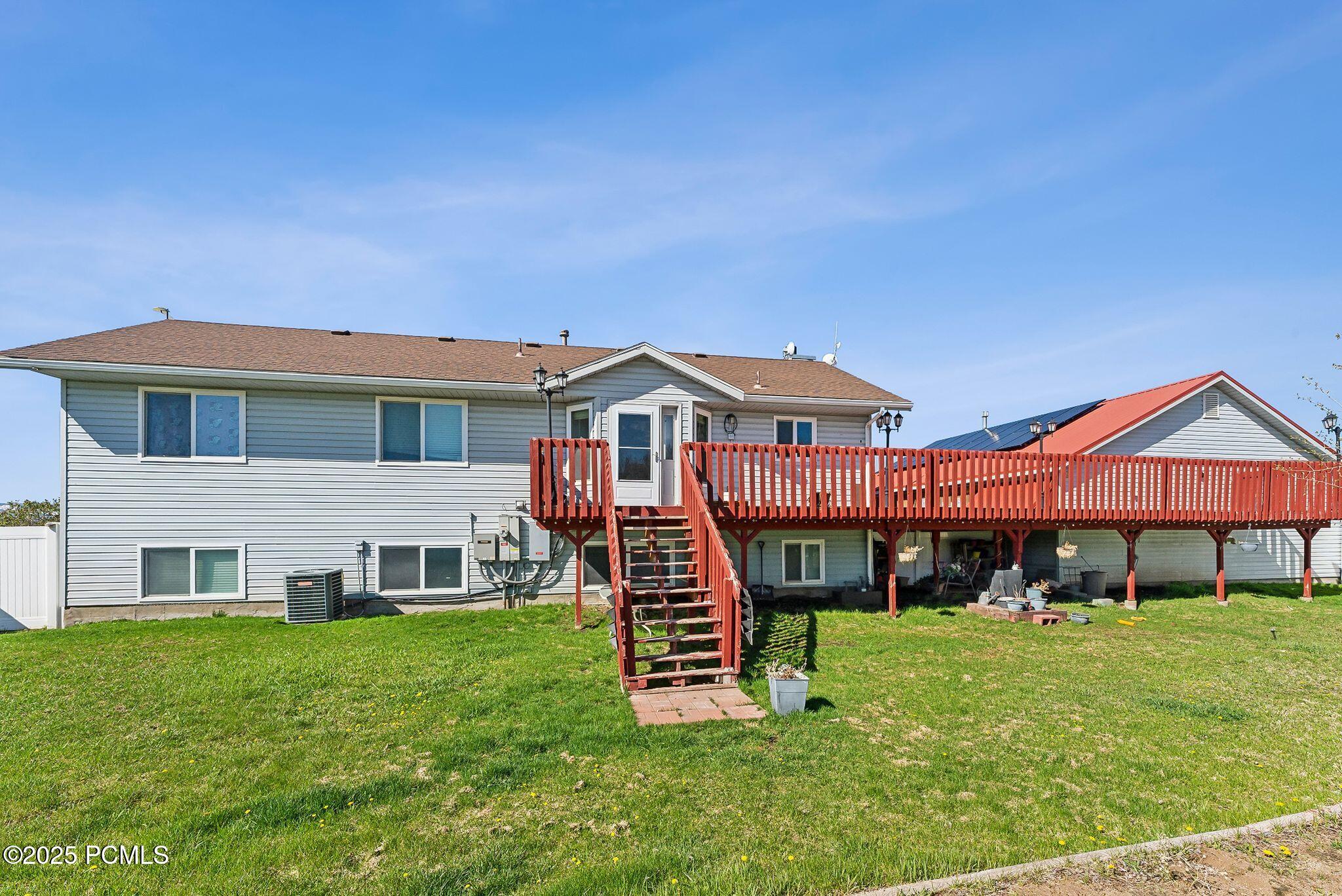 1228 E Oakridge Road