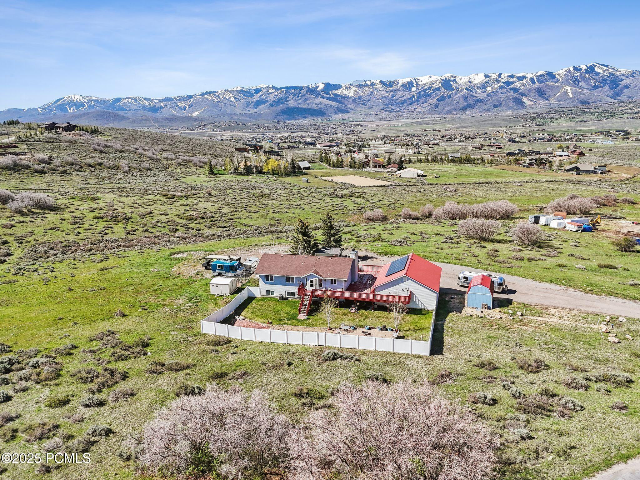 1228 E Oakridge Road