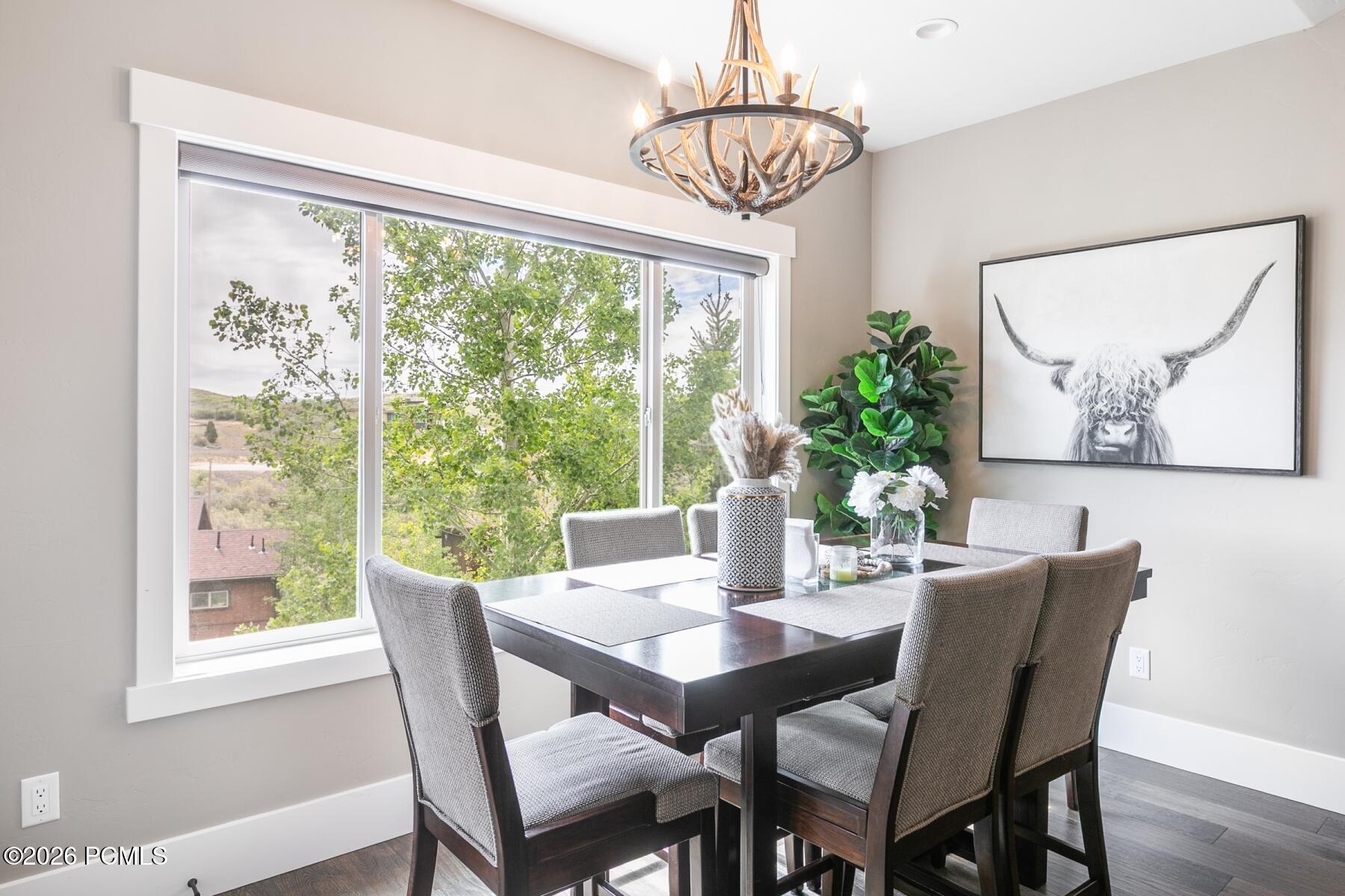 1735 E Viewside Circle