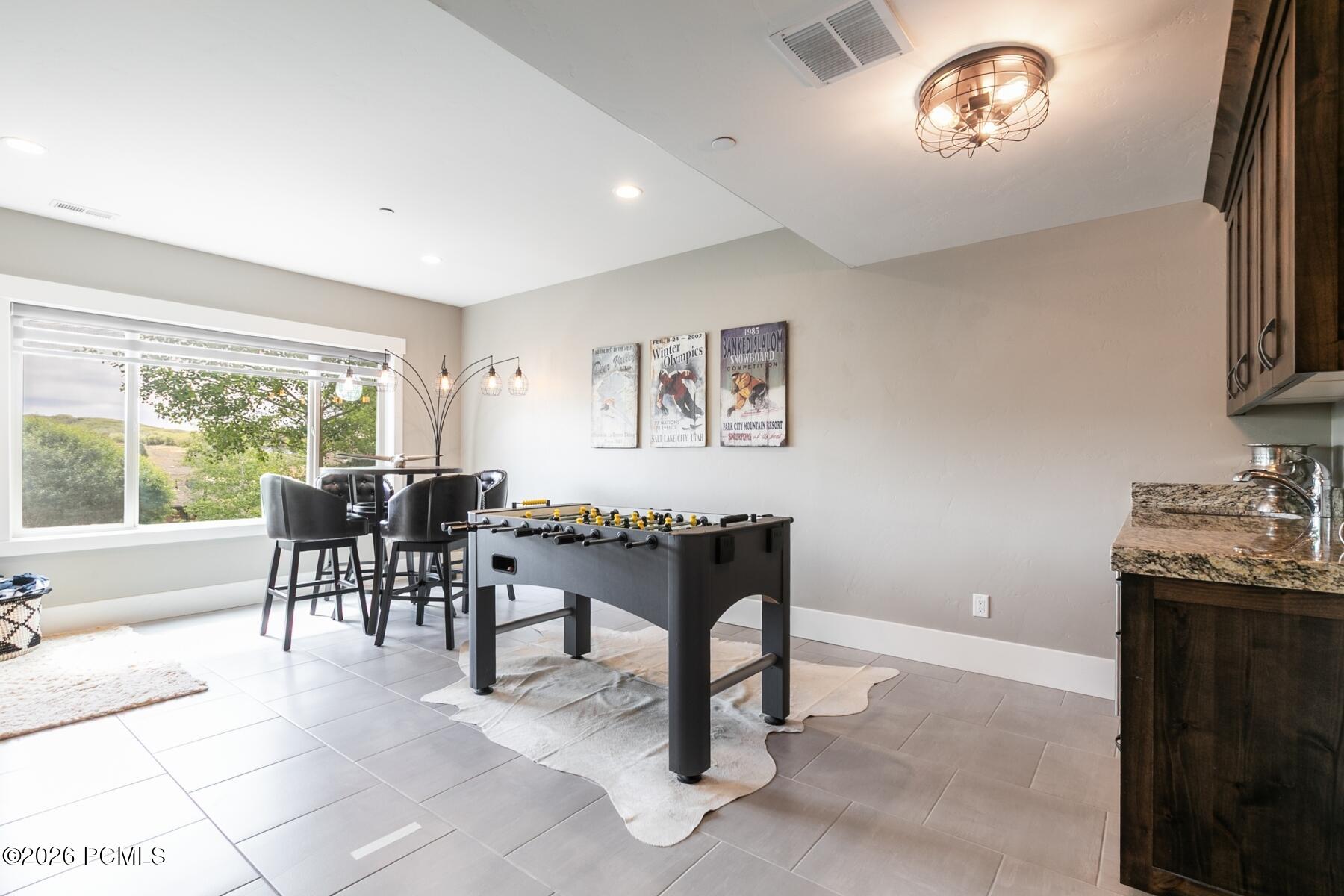 1735 E Viewside Circle
