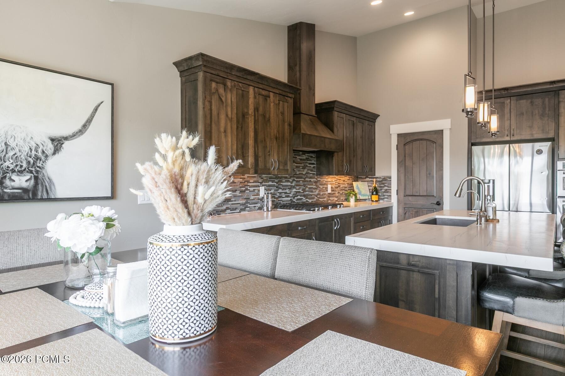 1735 E Viewside Circle