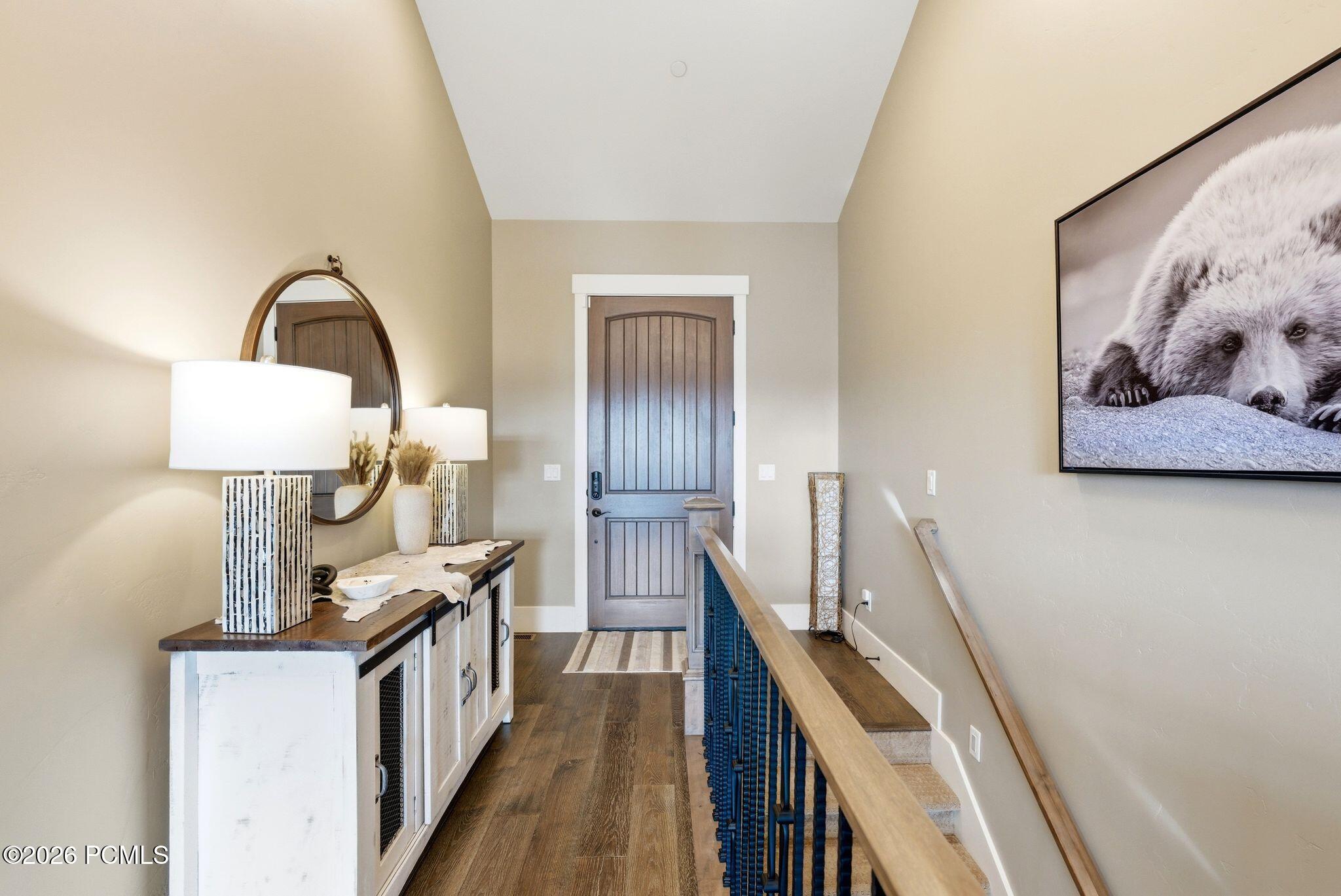 1735 E Viewside Circle