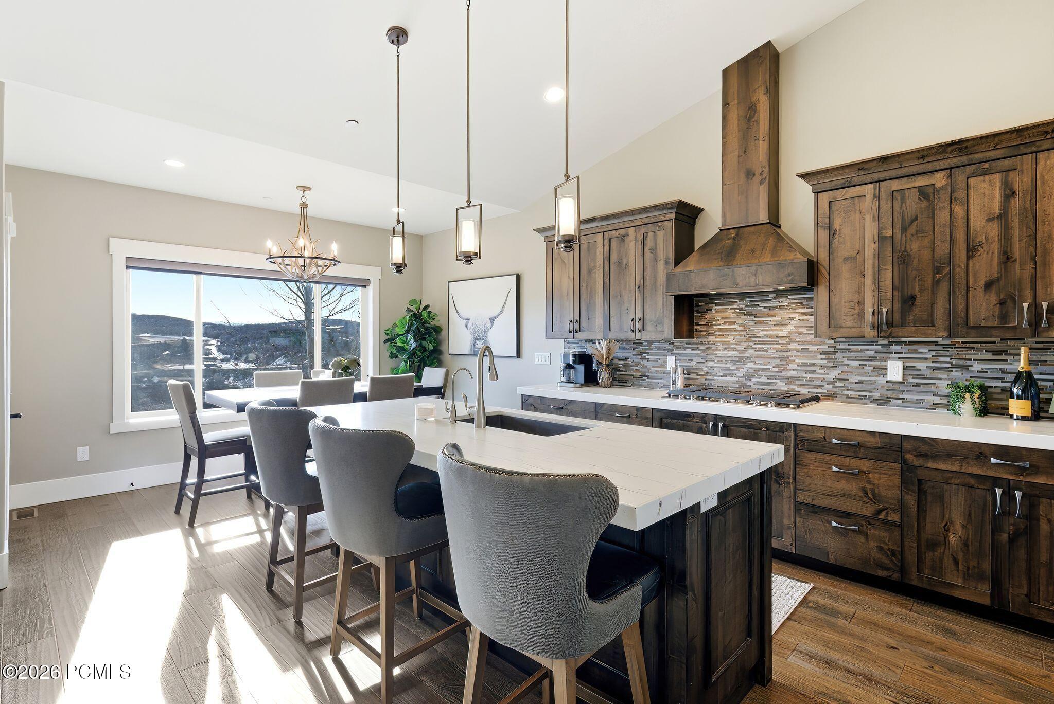 1735 E Viewside Circle