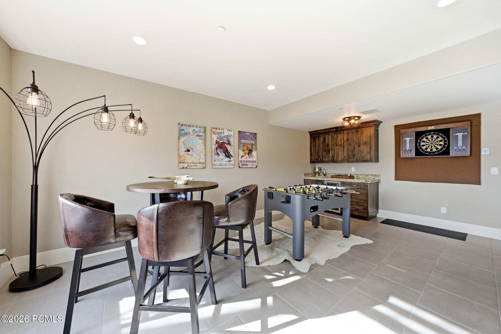 1735 E Viewside Circle