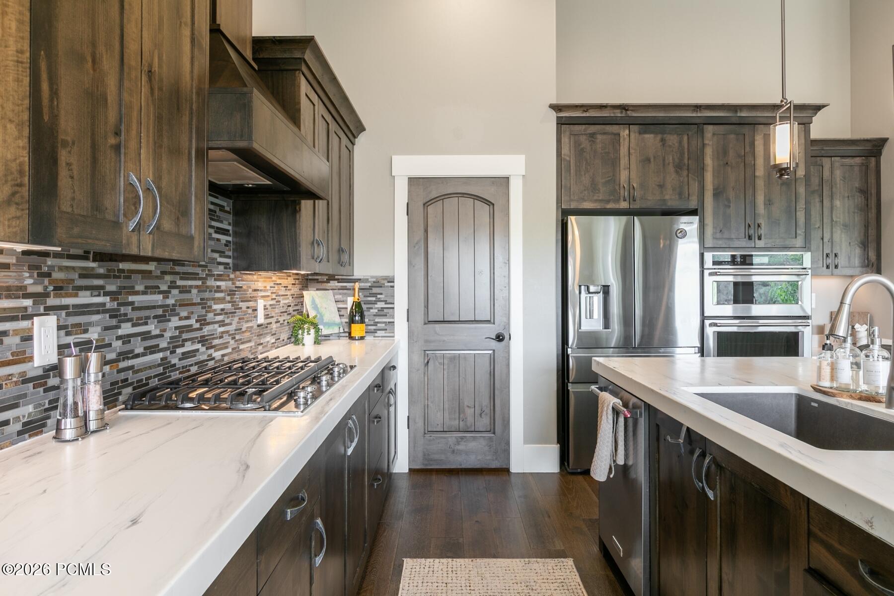 1735 E Viewside Circle