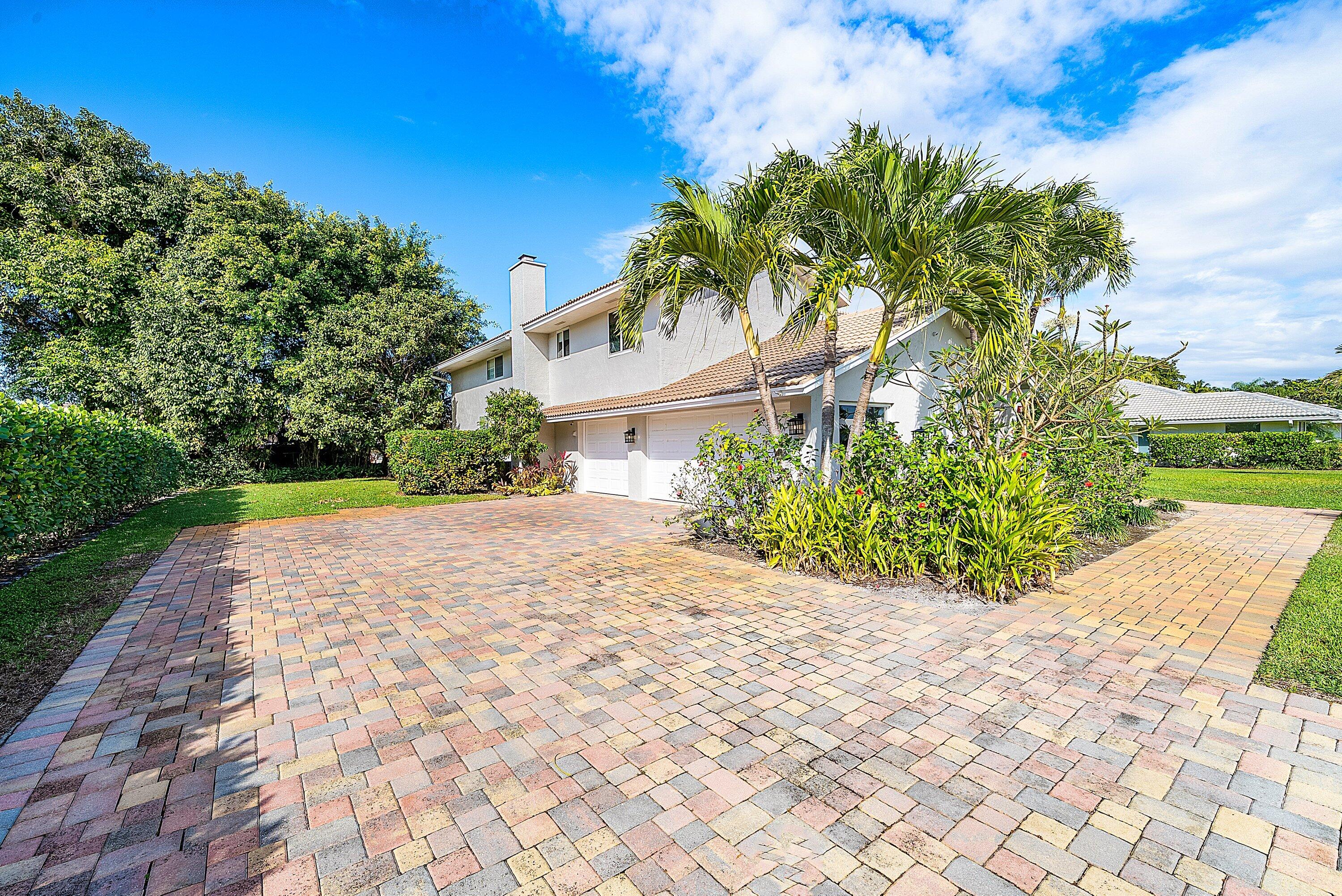 10893 Gleneagles Road