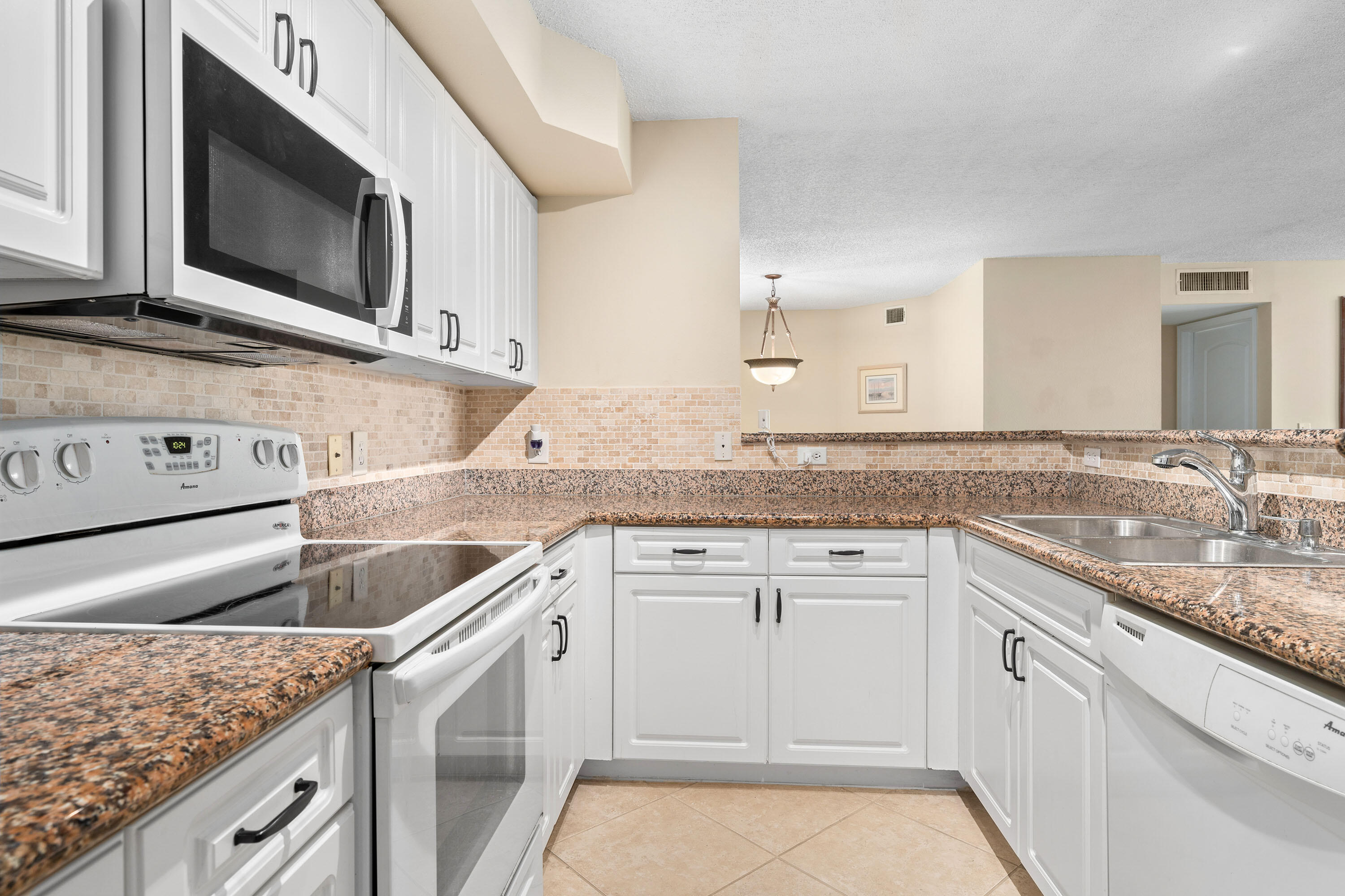 3594 S Ocean Boulevard 604