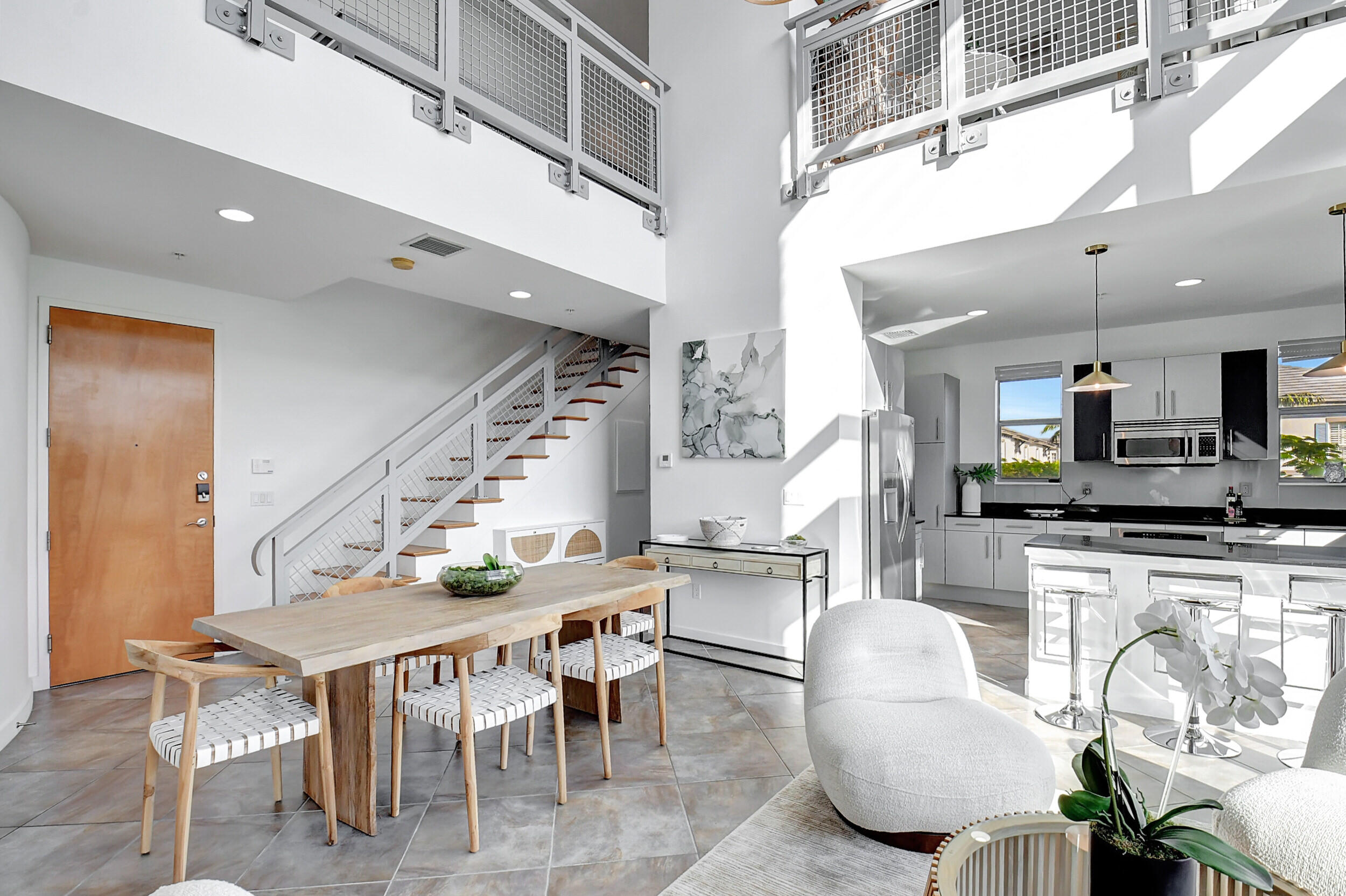 335 SE 6th Avenue 306