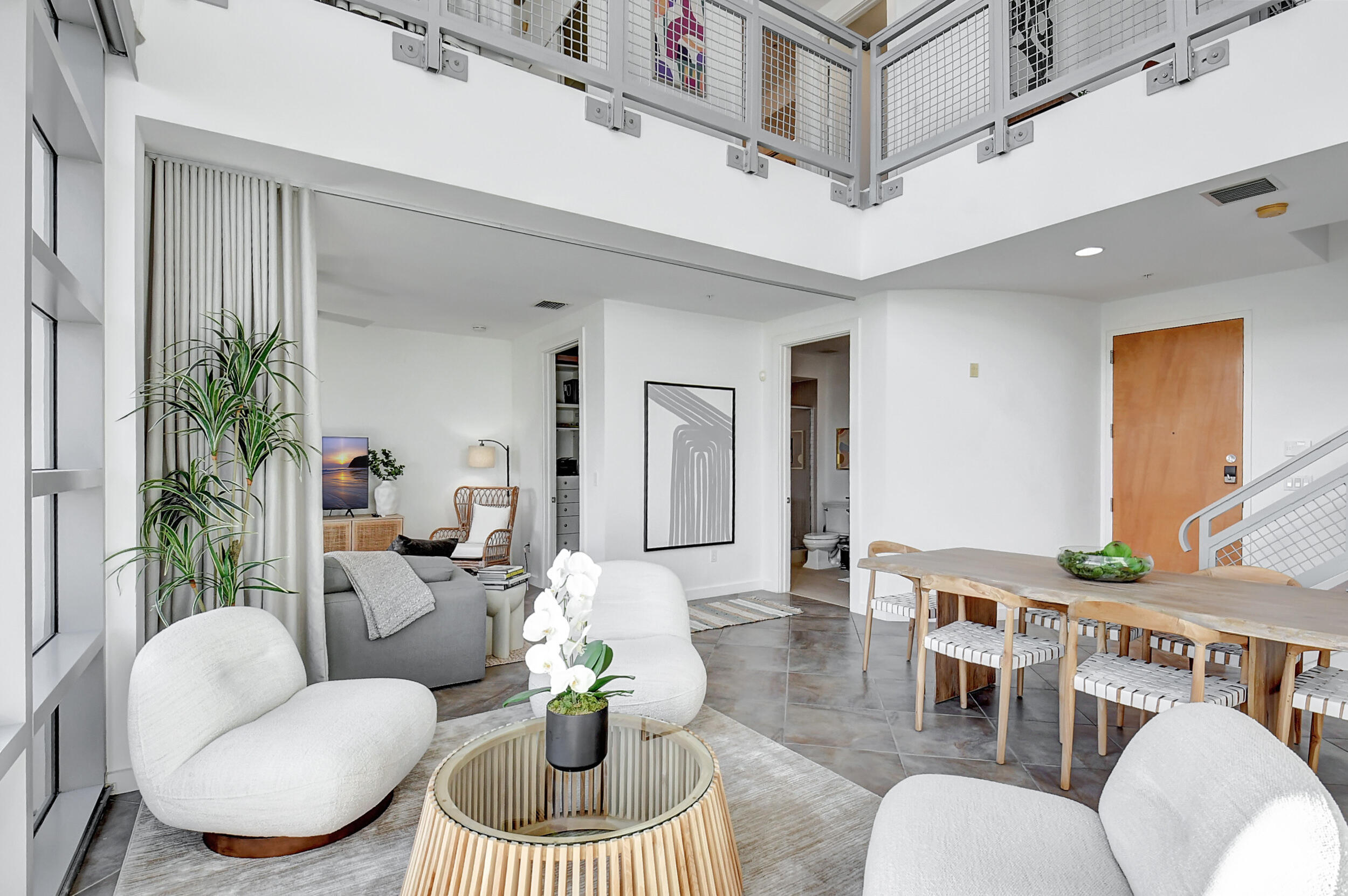 335 SE 6th Avenue 306