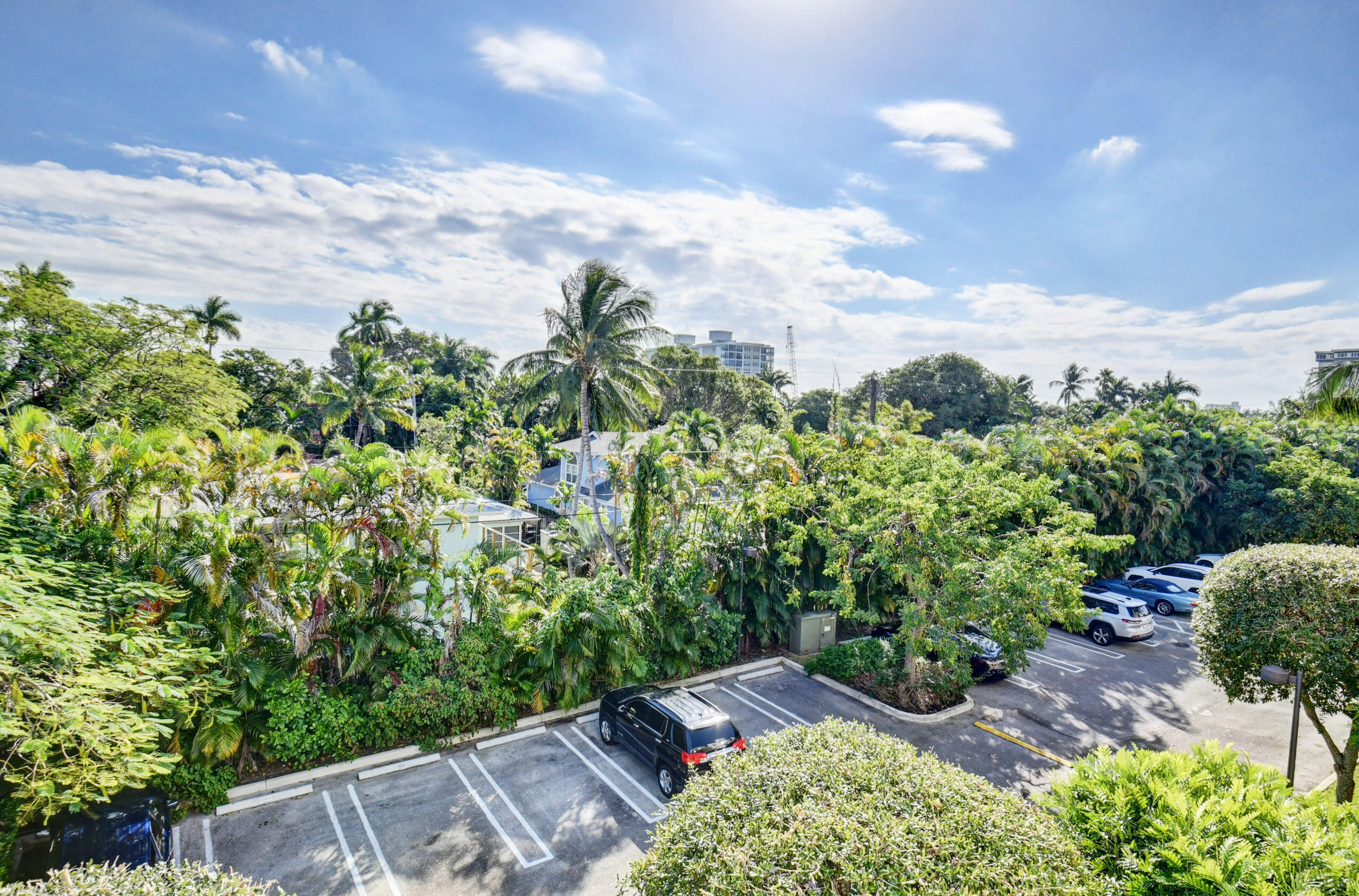 335 SE 6th Avenue 306