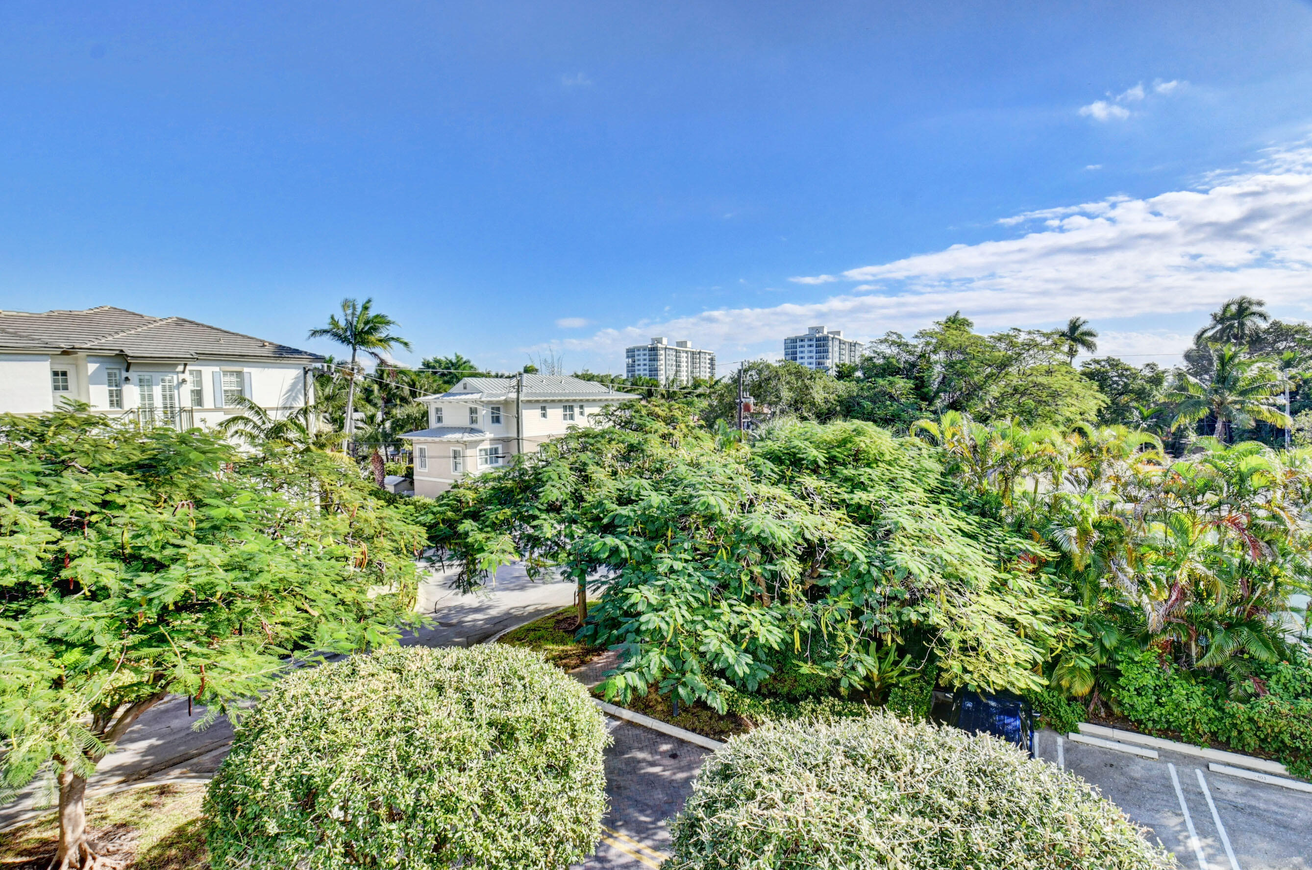 335 SE 6th Avenue 306