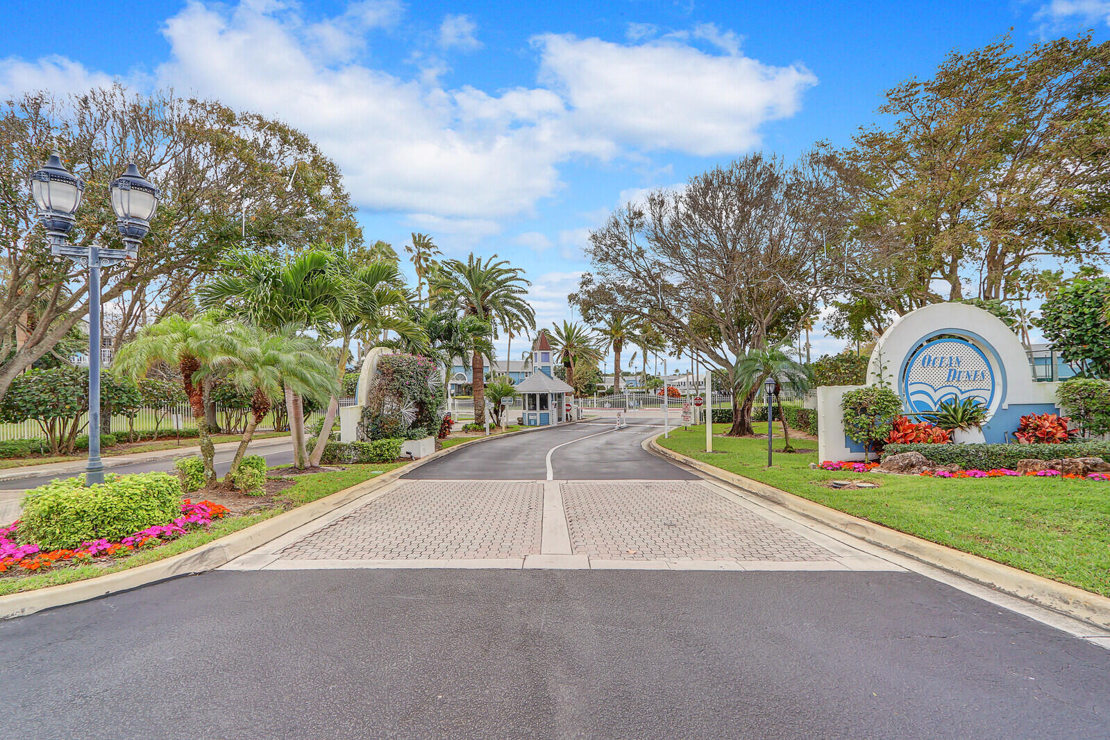 223 Ocean Dunes Circle