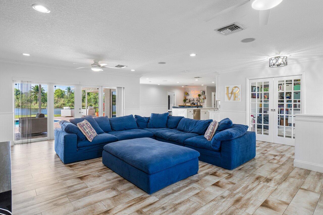 3815 S Lake Drive