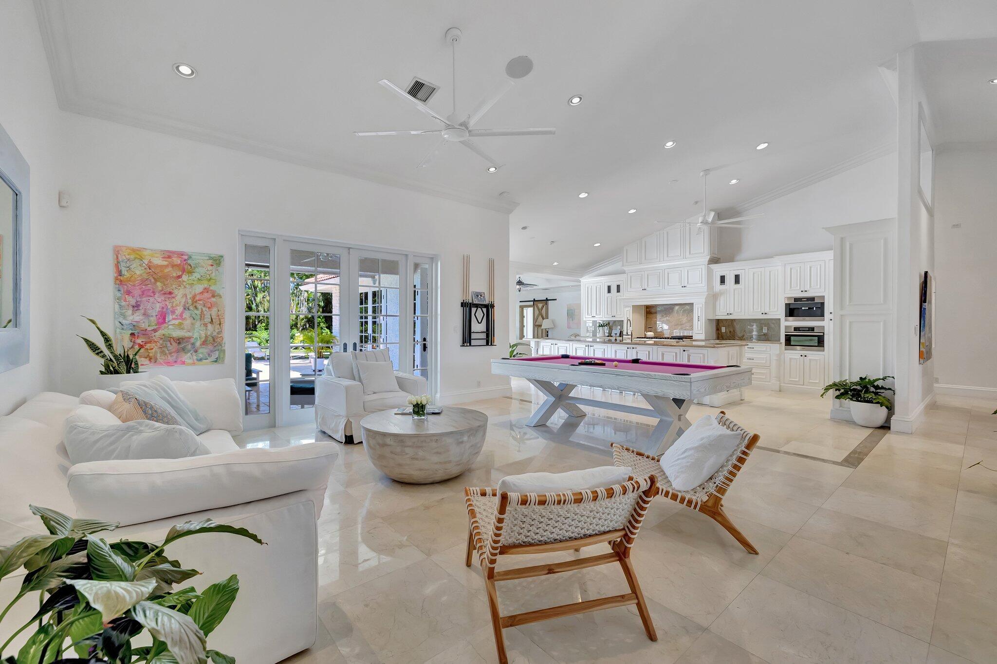 15082 Tall Oak Avenue