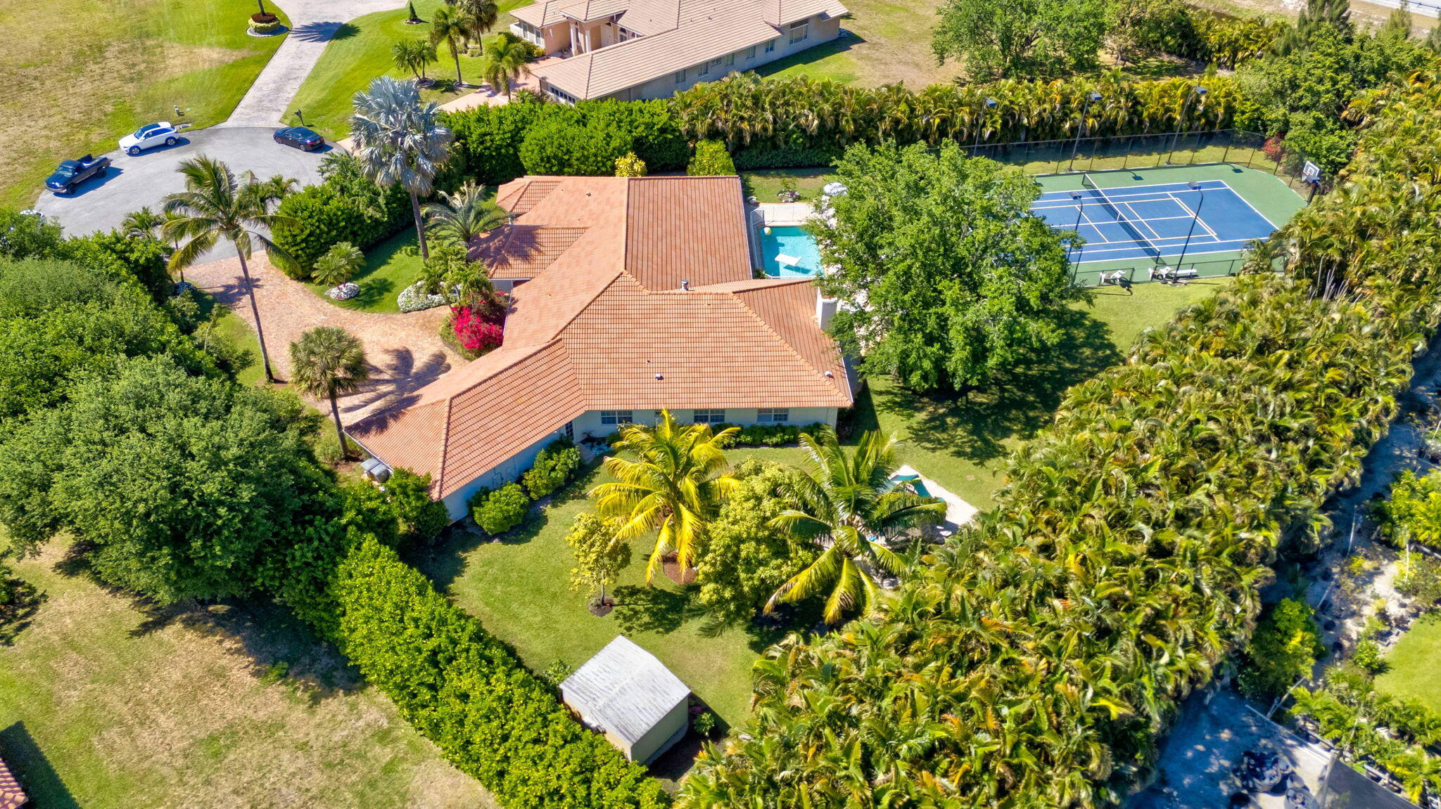 15082 Tall Oak Avenue