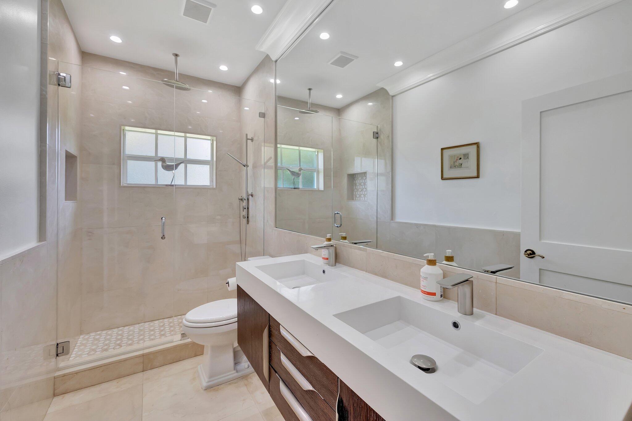 15082 Tall Oak Avenue