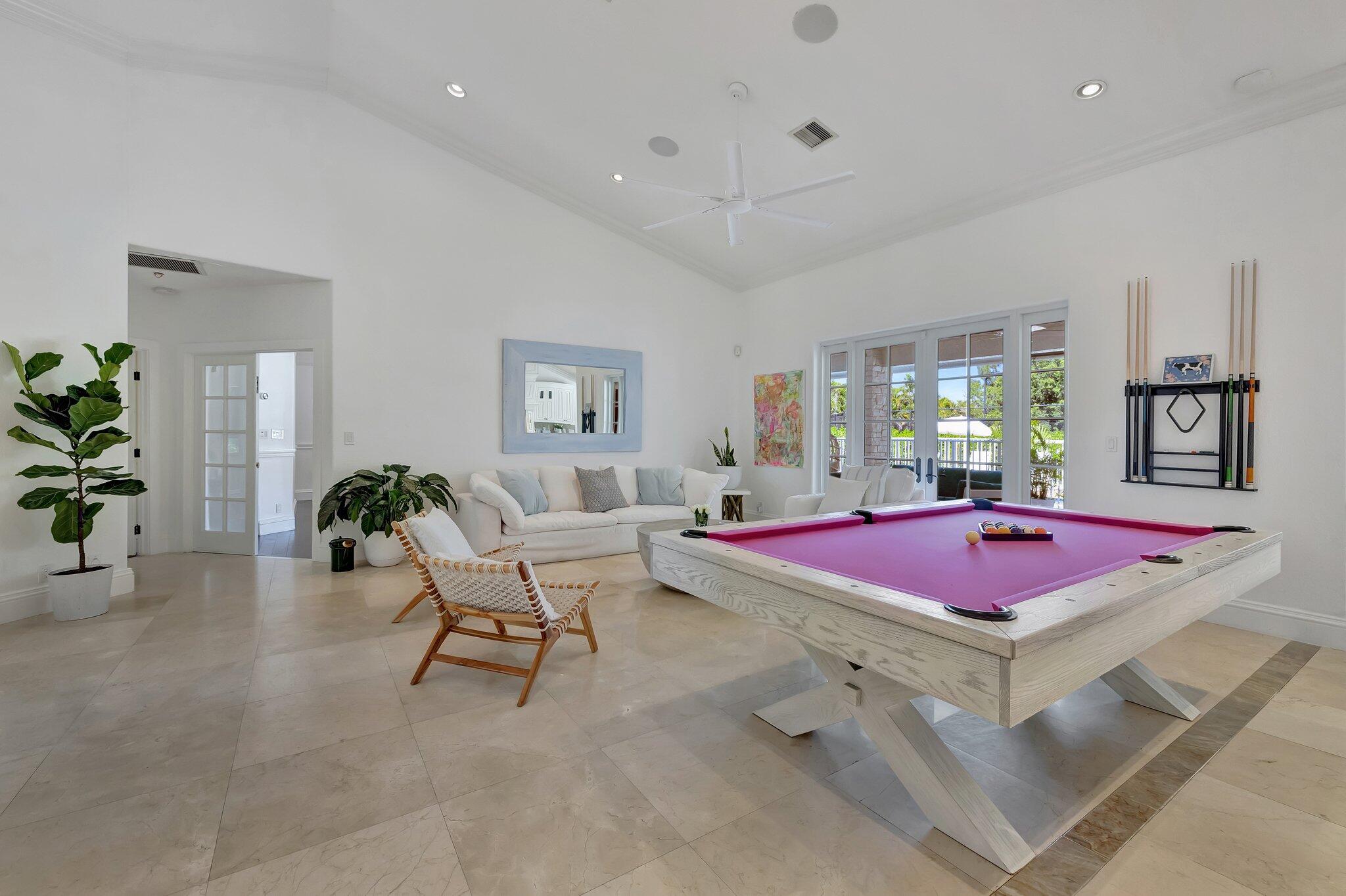 15082 Tall Oak Avenue