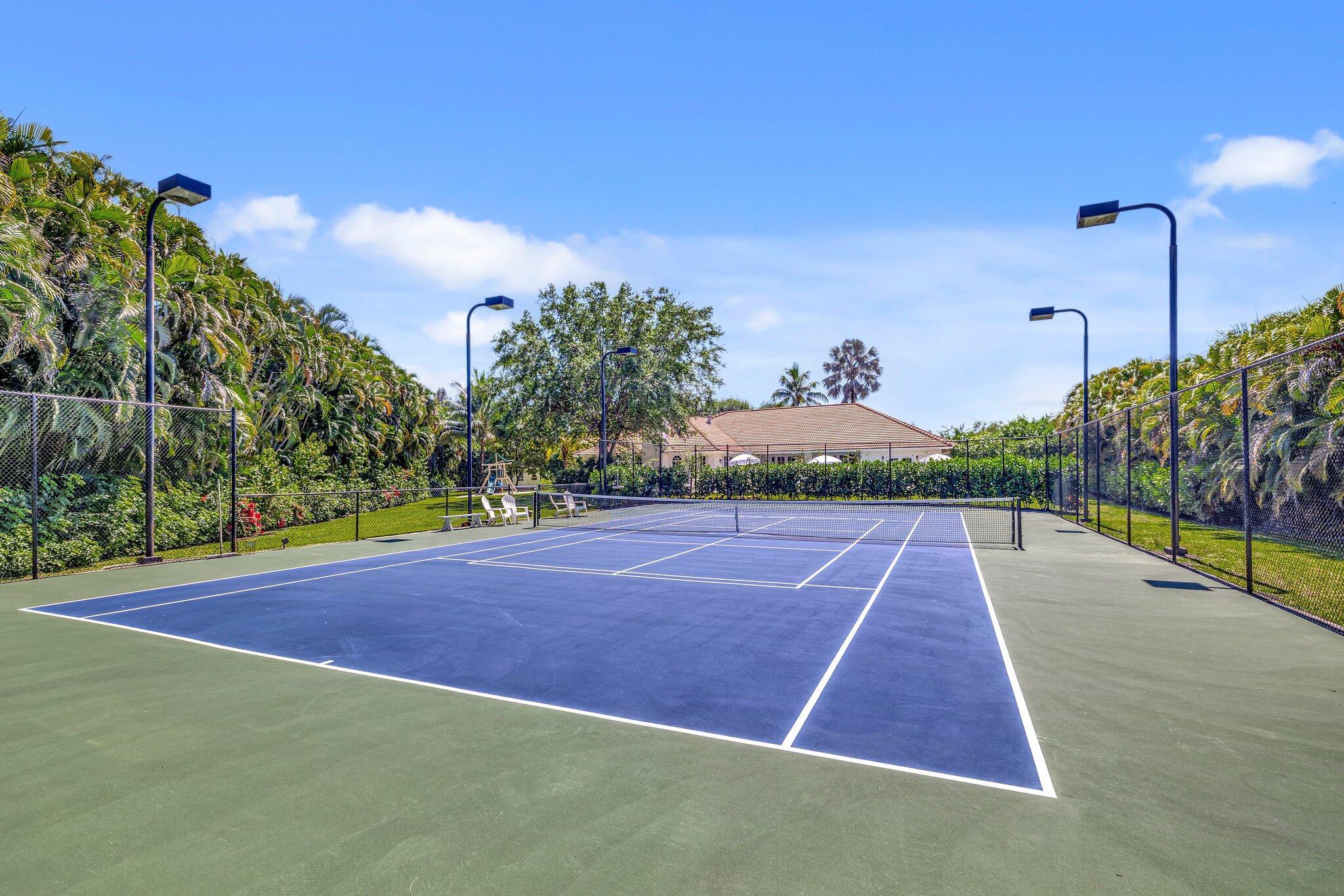 15082 Tall Oak Avenue