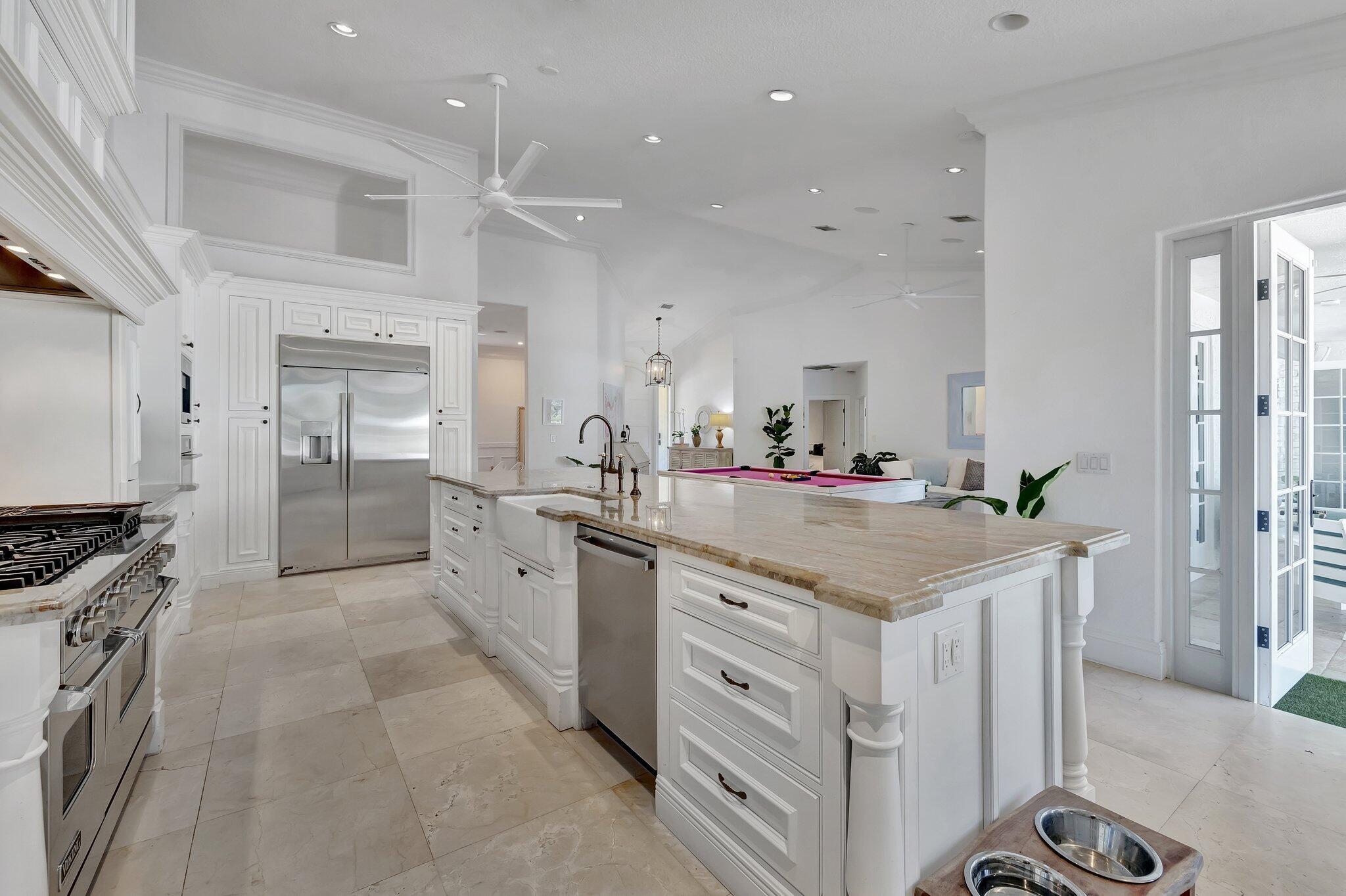 15082 Tall Oak Avenue