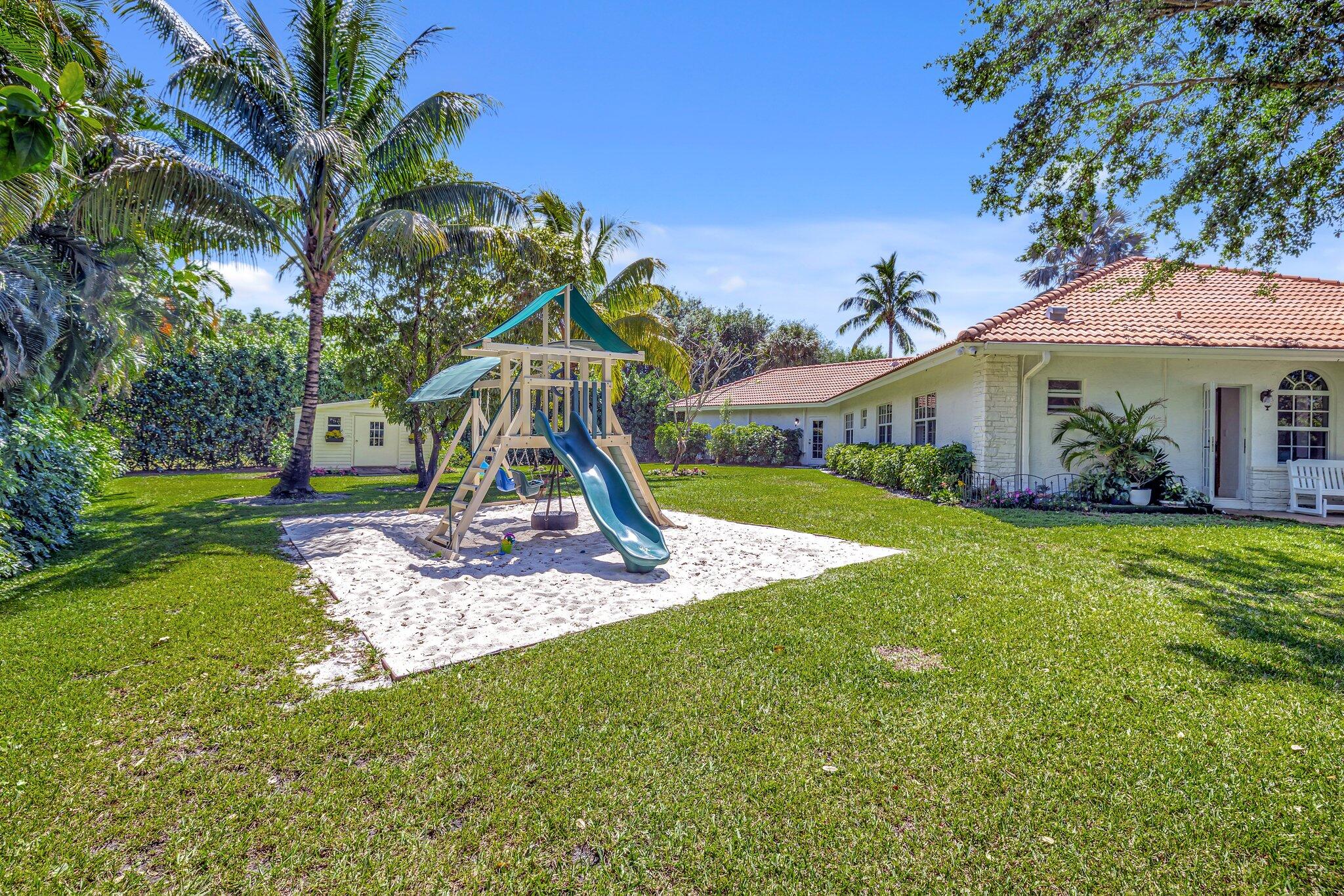 15082 Tall Oak Avenue