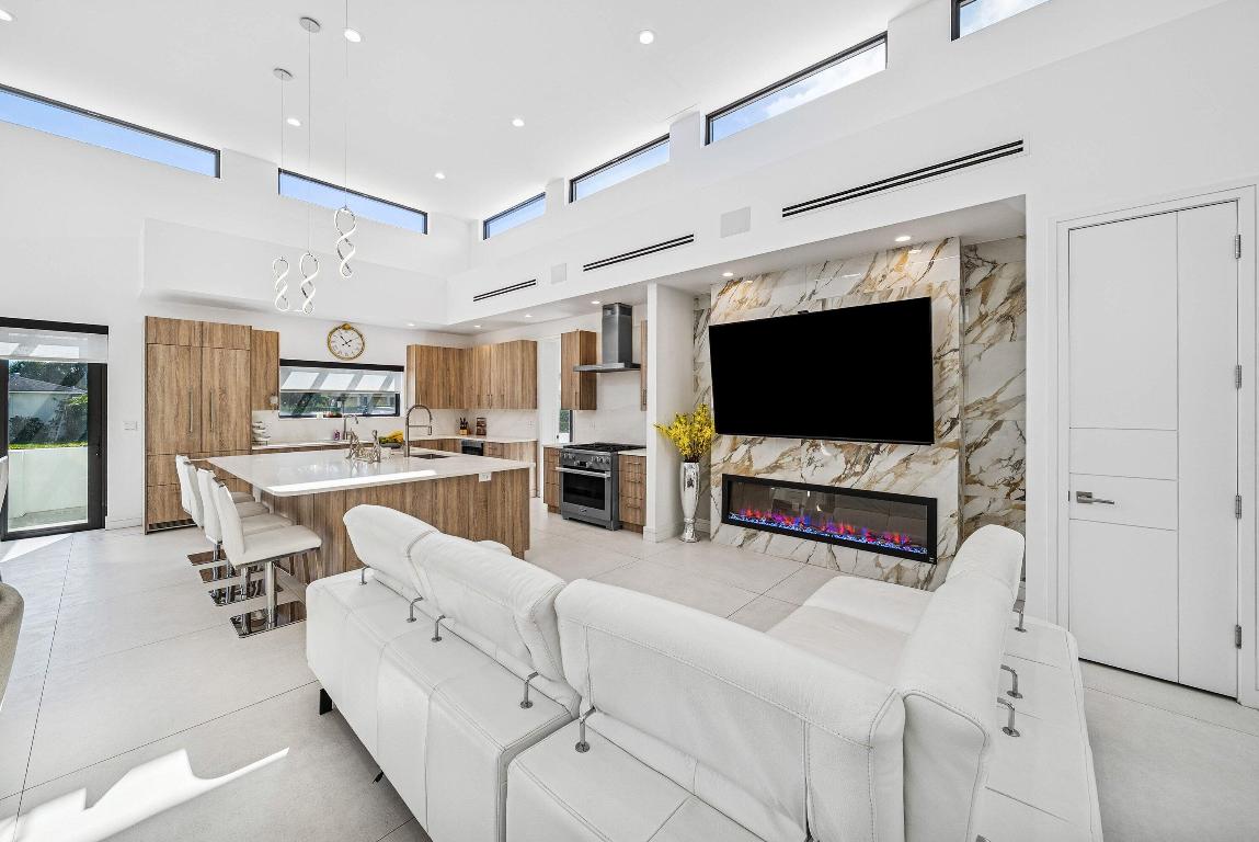 1801 N Lakeside Drive, Lake Worth Beach