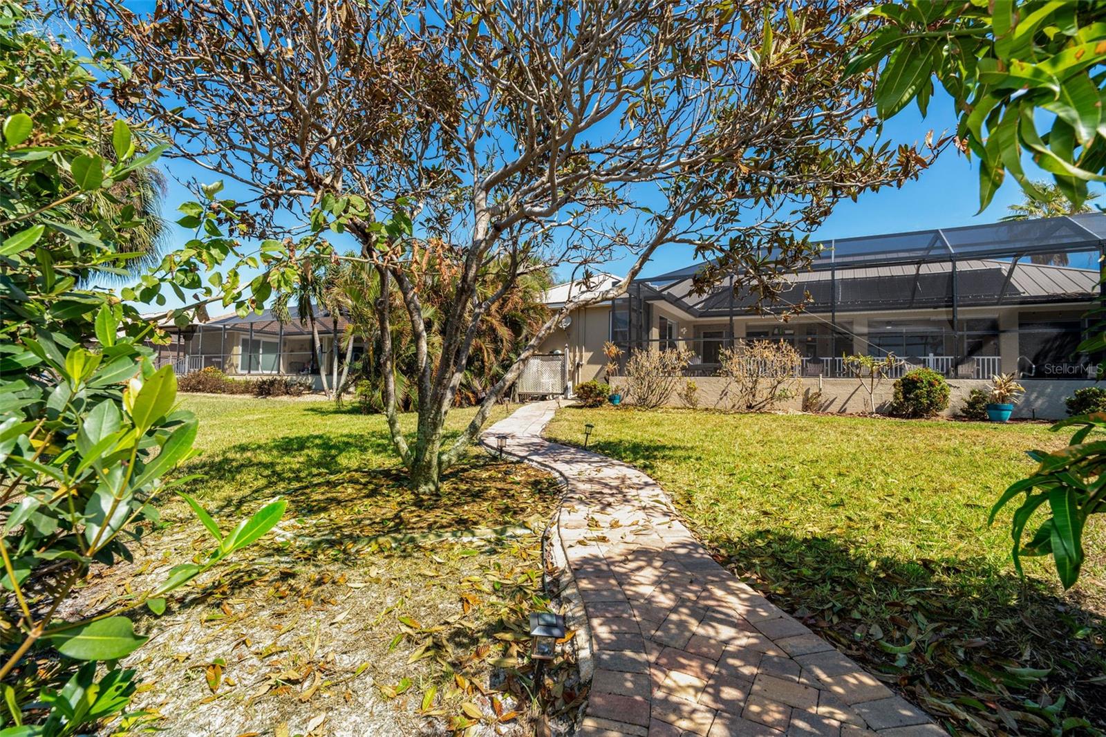 4632 ARLINGTON DR