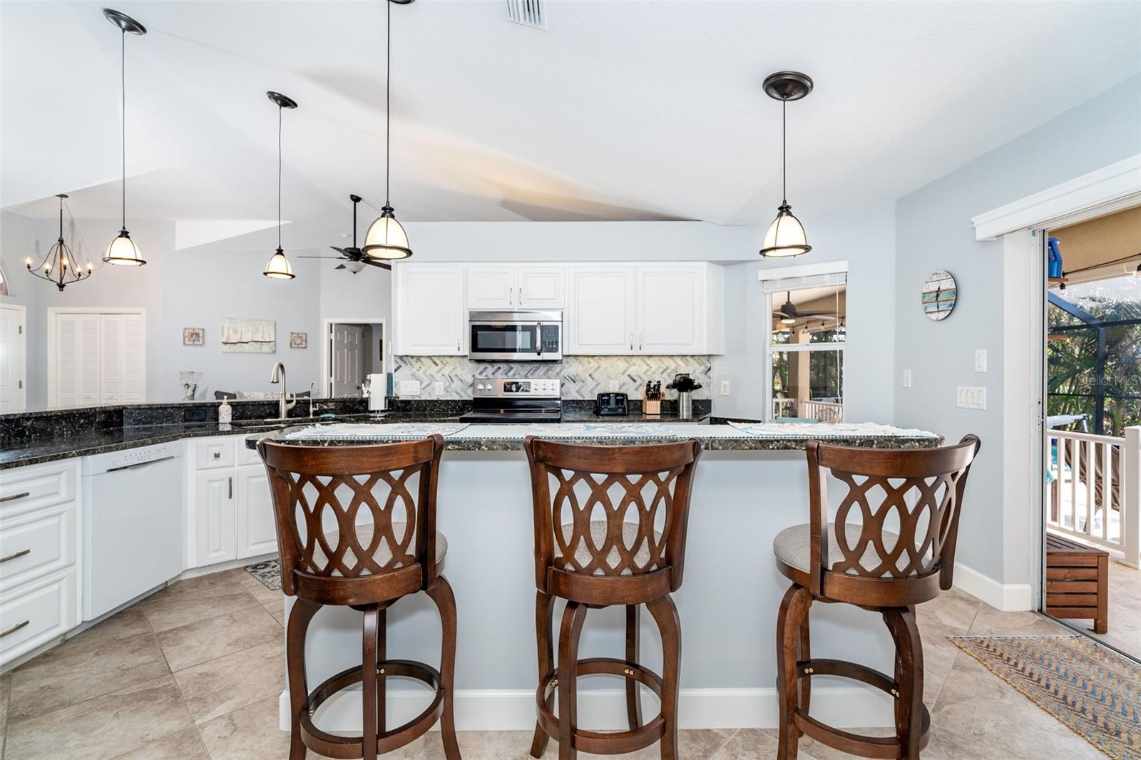 4632 ARLINGTON DR