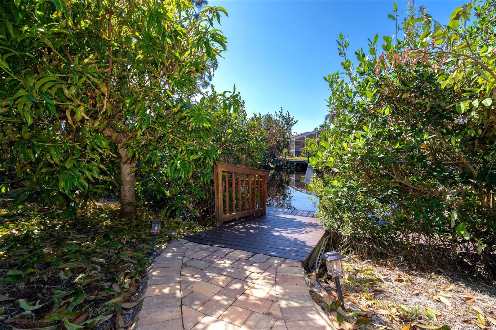 4632 ARLINGTON DR