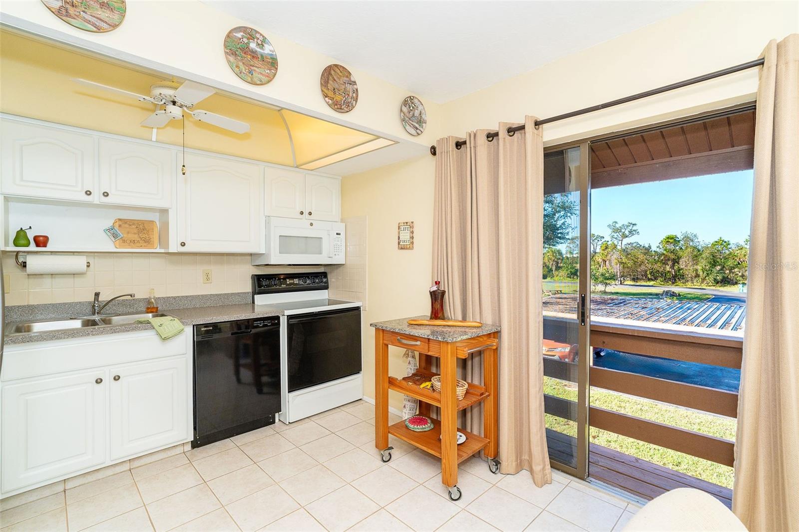 10 QUAILS RUN BLVD #12