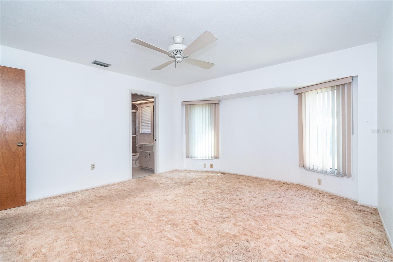 537 VERONA ST