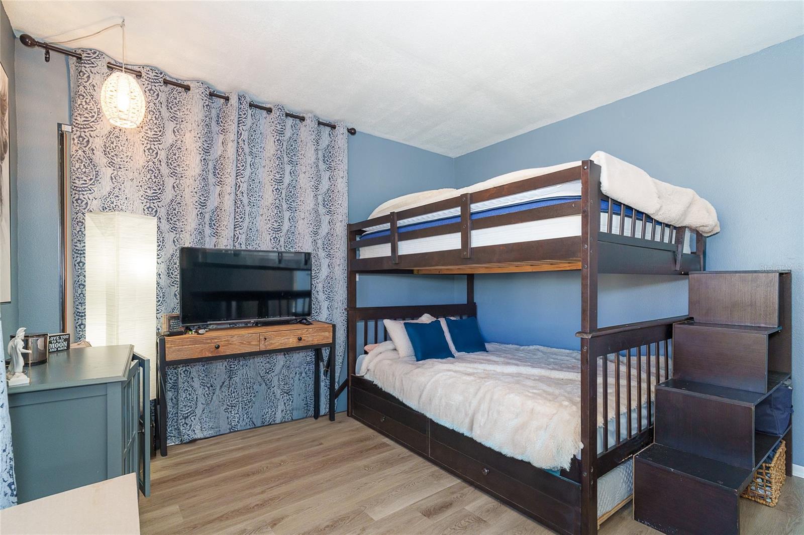 25 QUAILS RUN BLVD #7