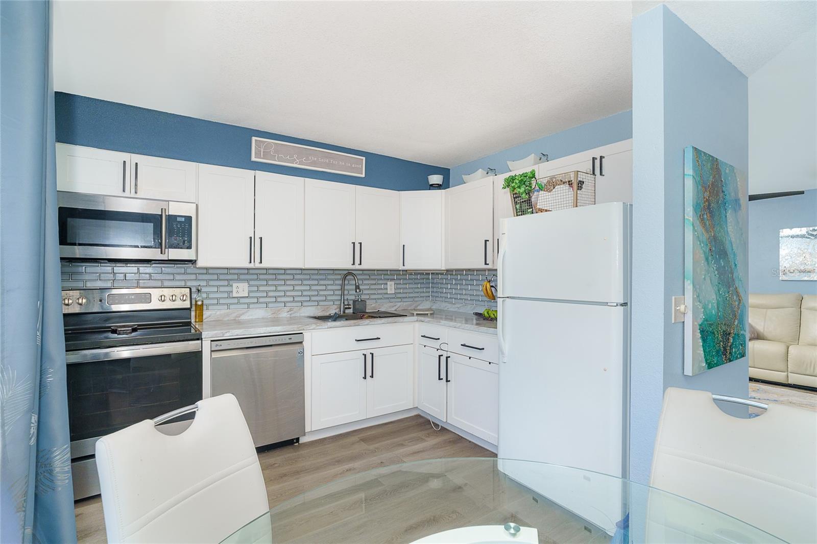 25 QUAILS RUN BLVD #7