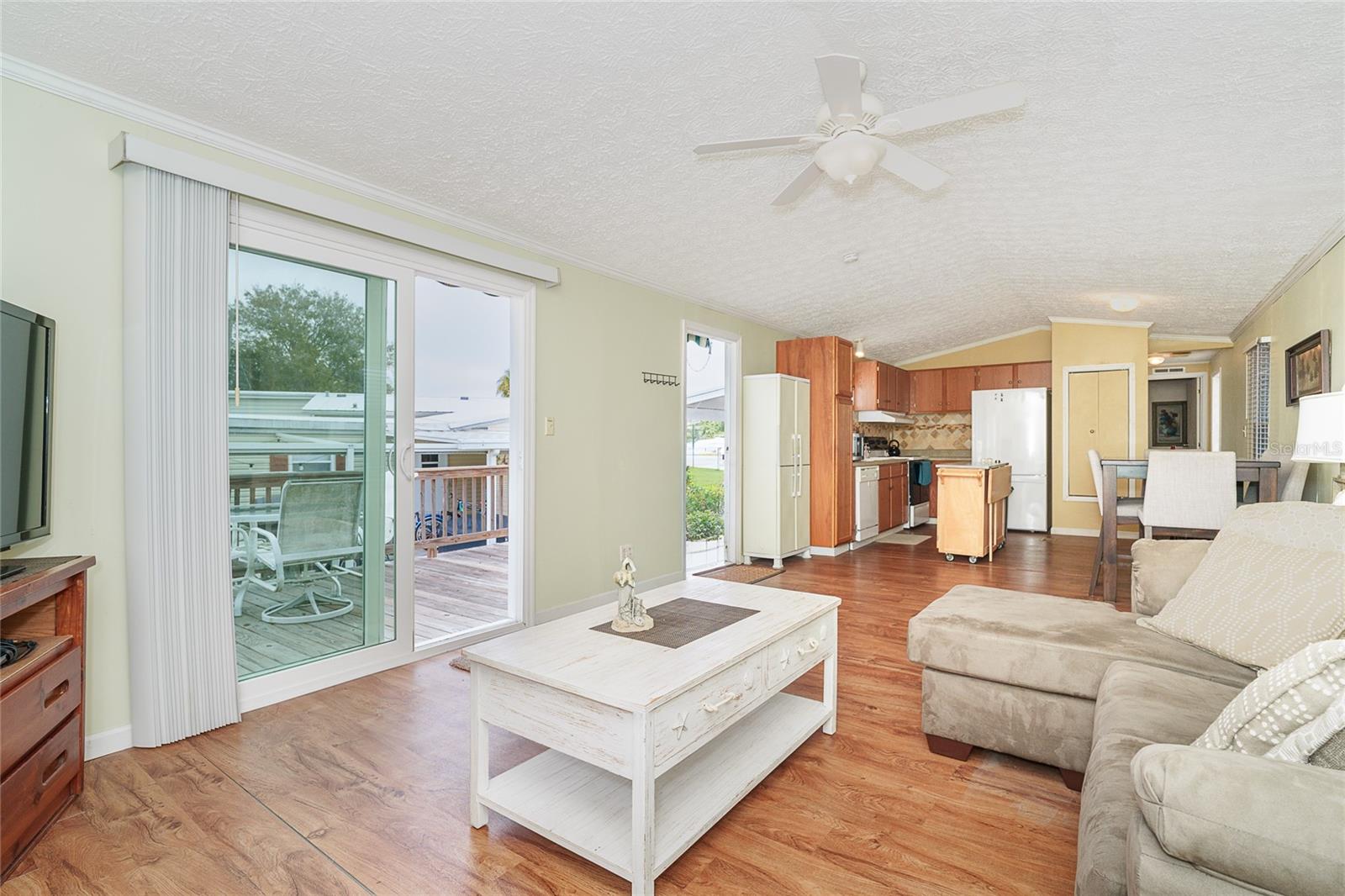 8320 RIVERSIDE DR #94