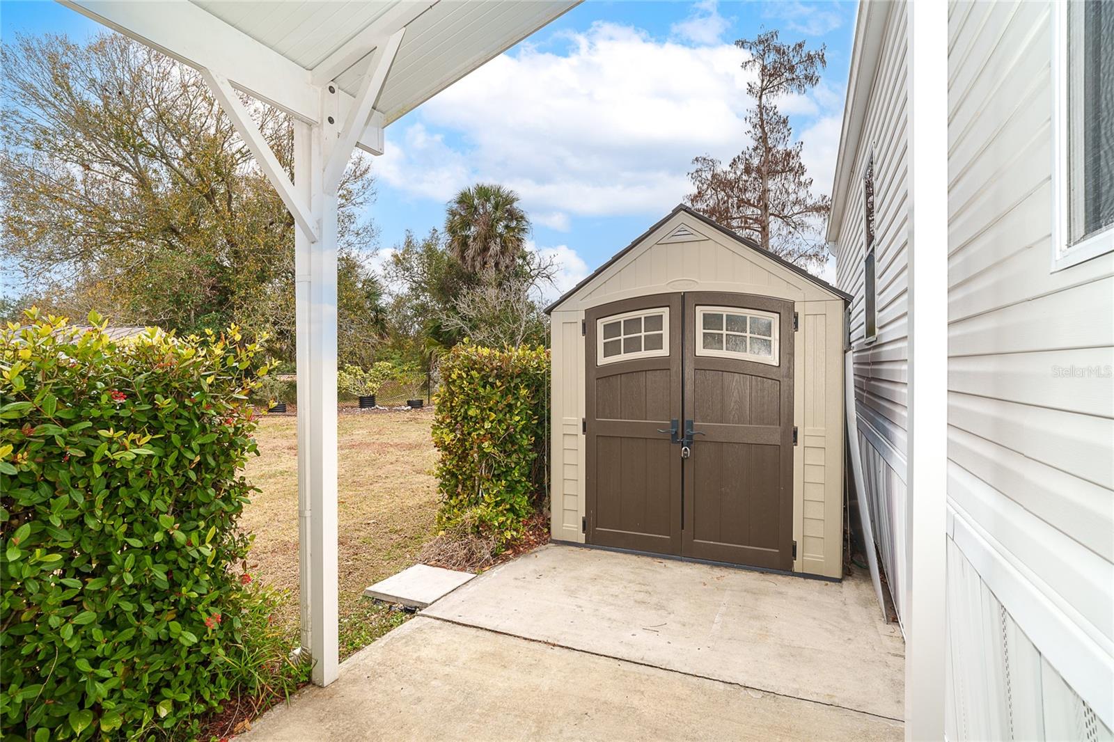 8320 RIVERSIDE DR #94