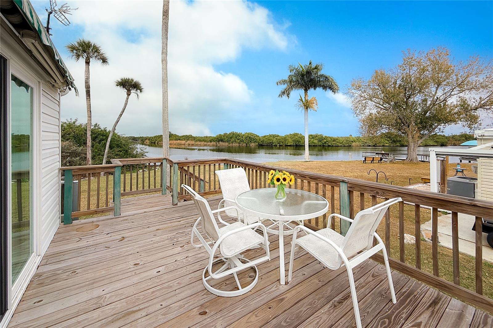 8320 RIVERSIDE DR #94