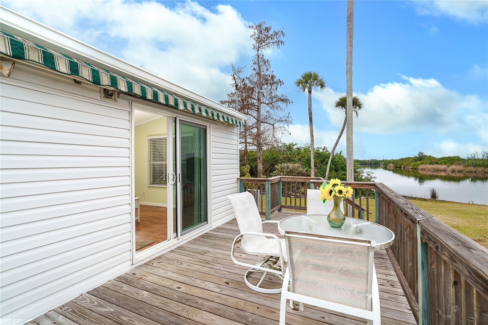 8320 RIVERSIDE DR #94