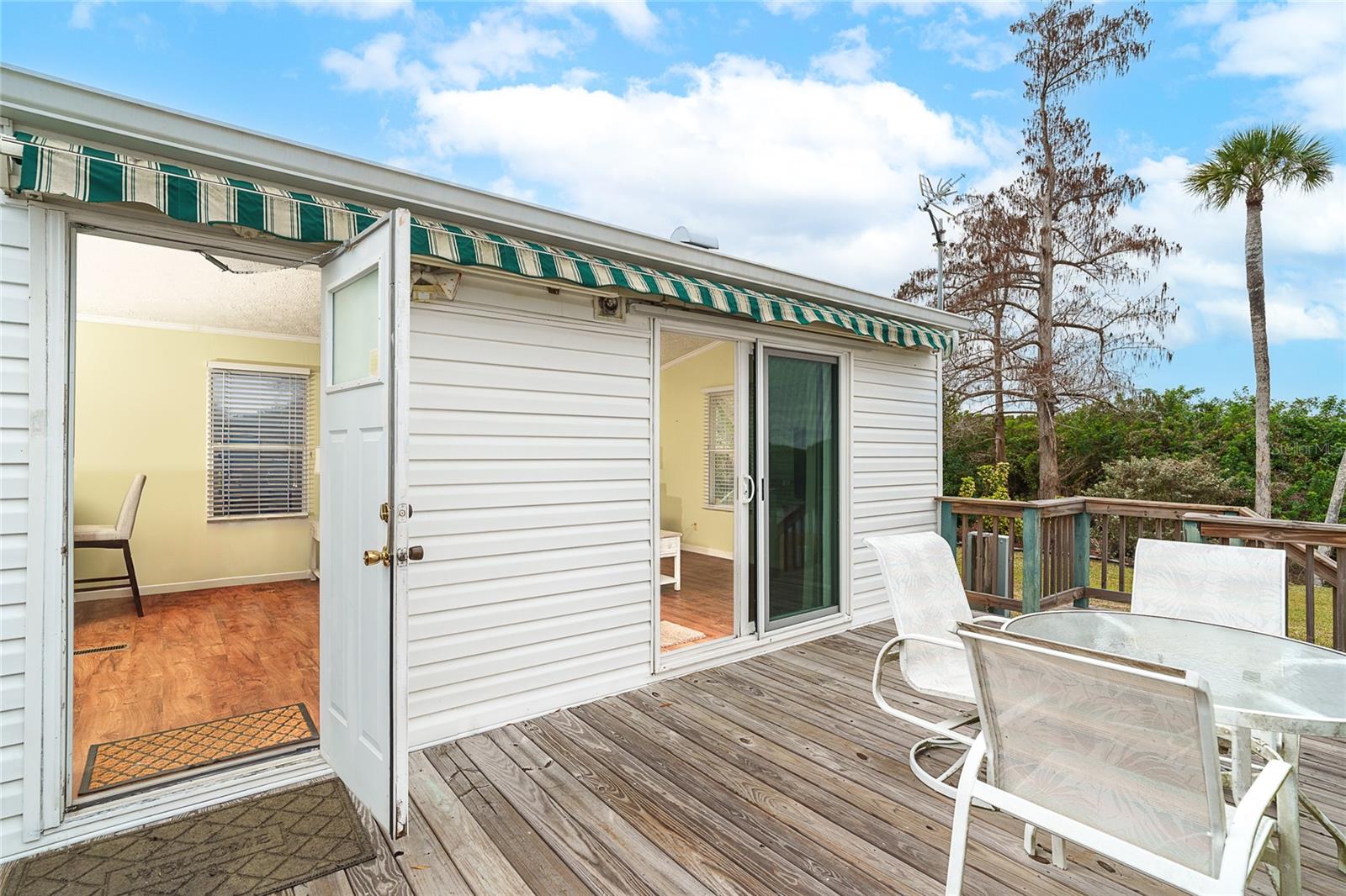 8320 RIVERSIDE DR #94