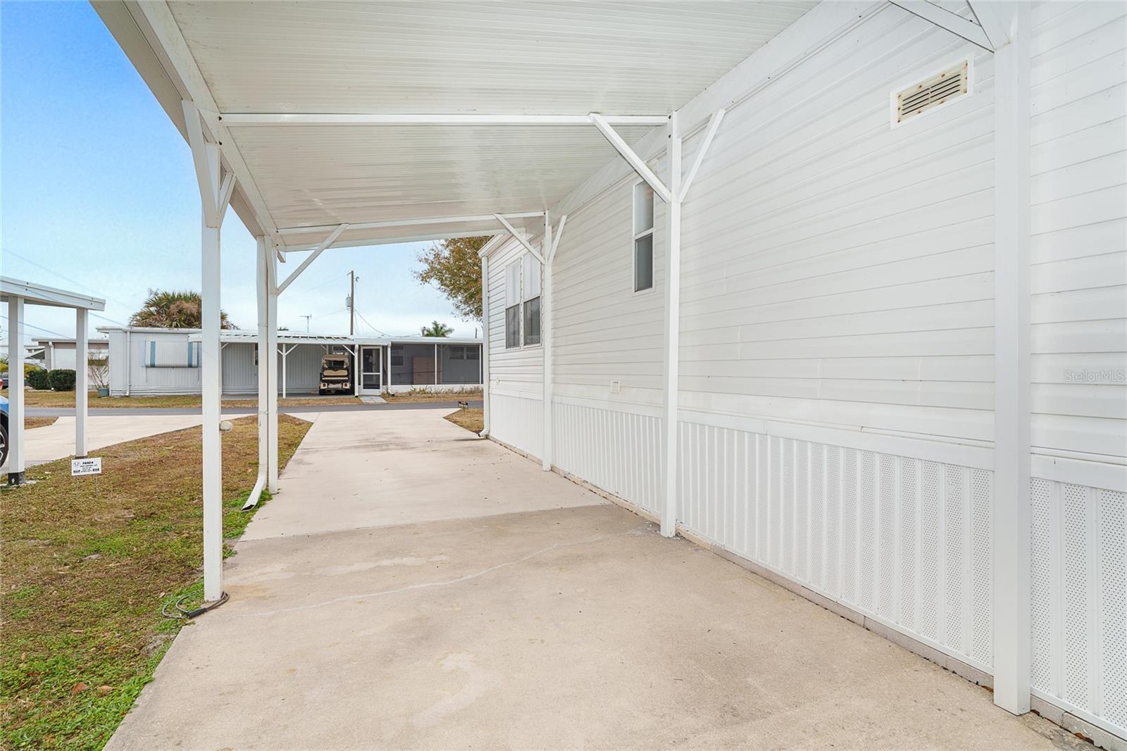 8320 RIVERSIDE DR #94