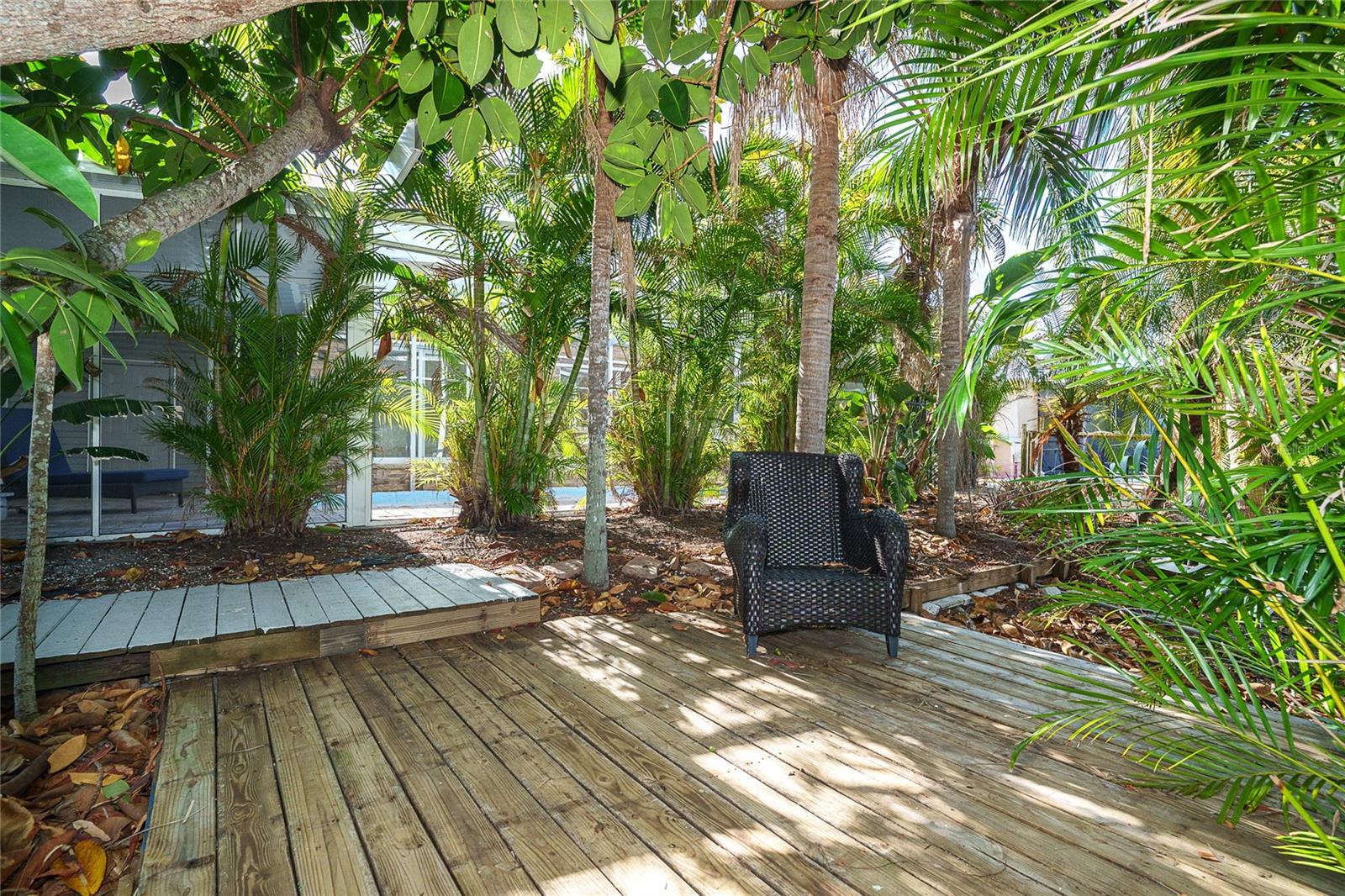 1320 SEAGULL DR