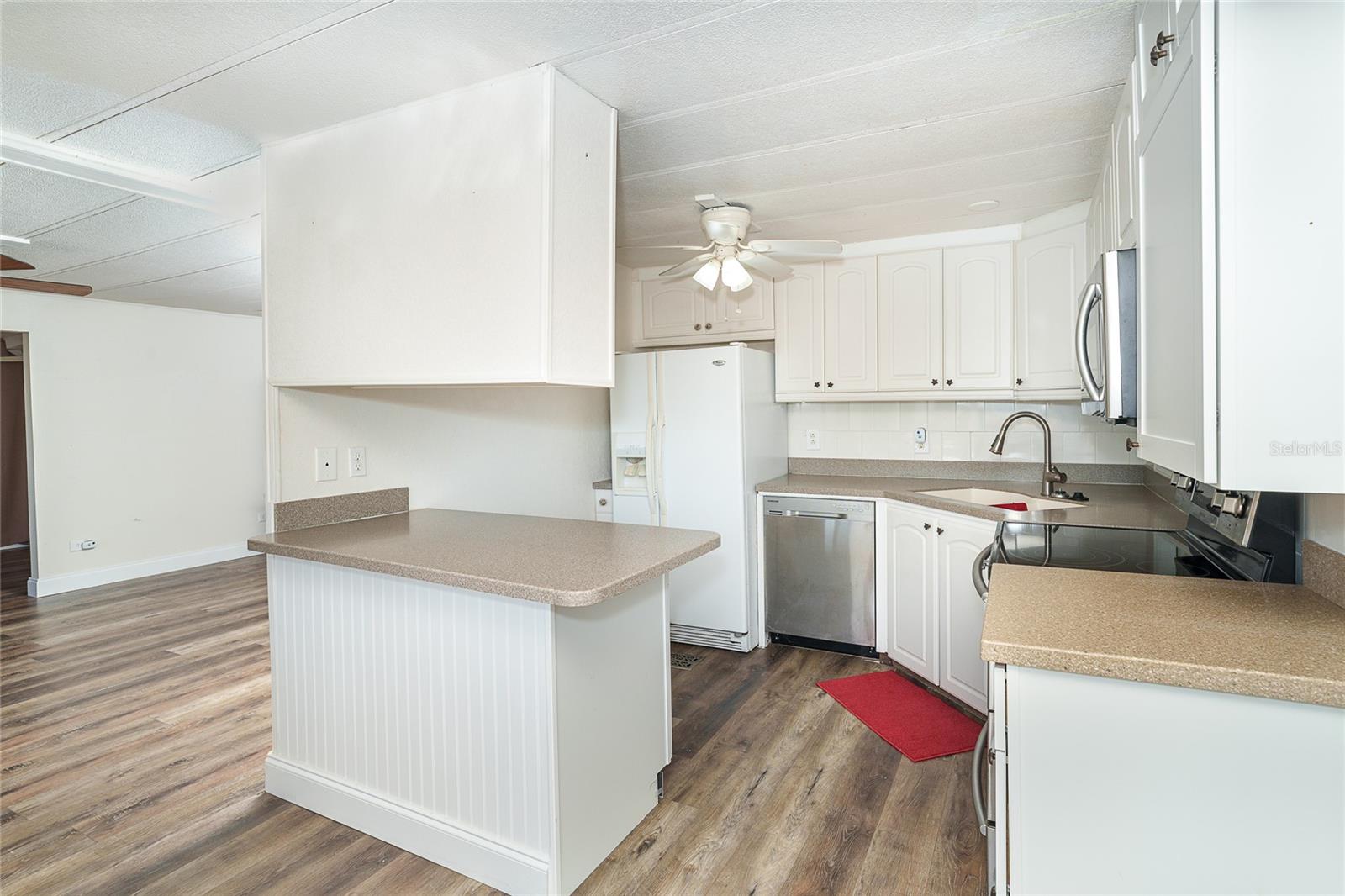 1320 SEAGULL DR