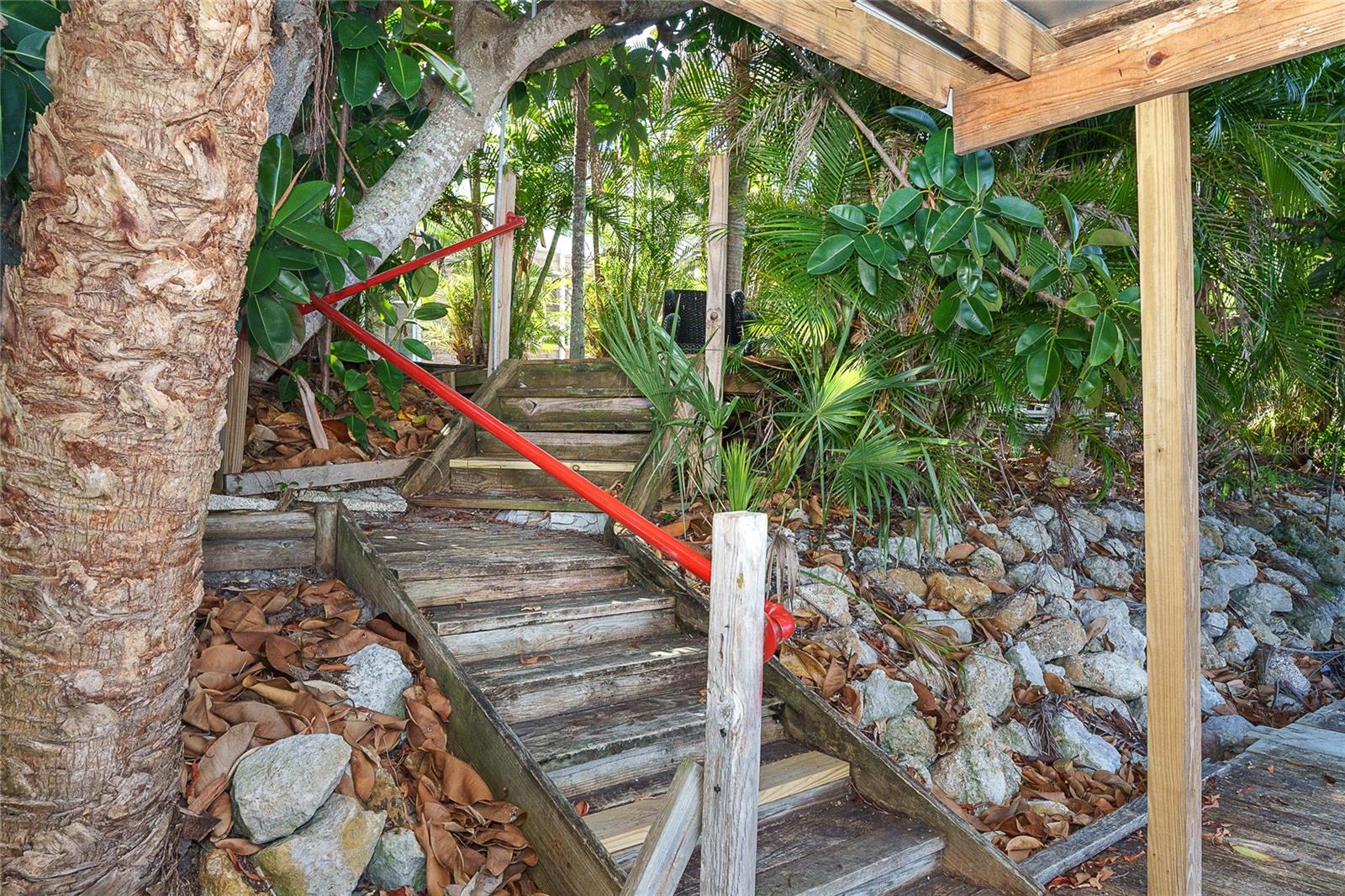 1320 SEAGULL DR