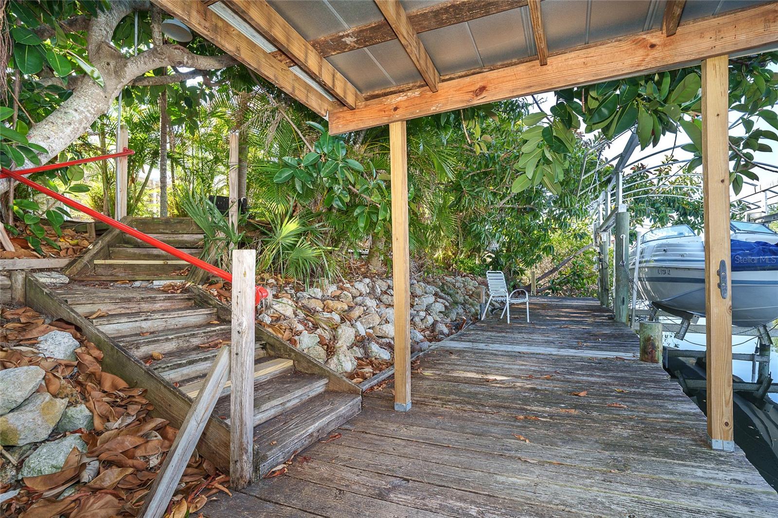1320 SEAGULL DR