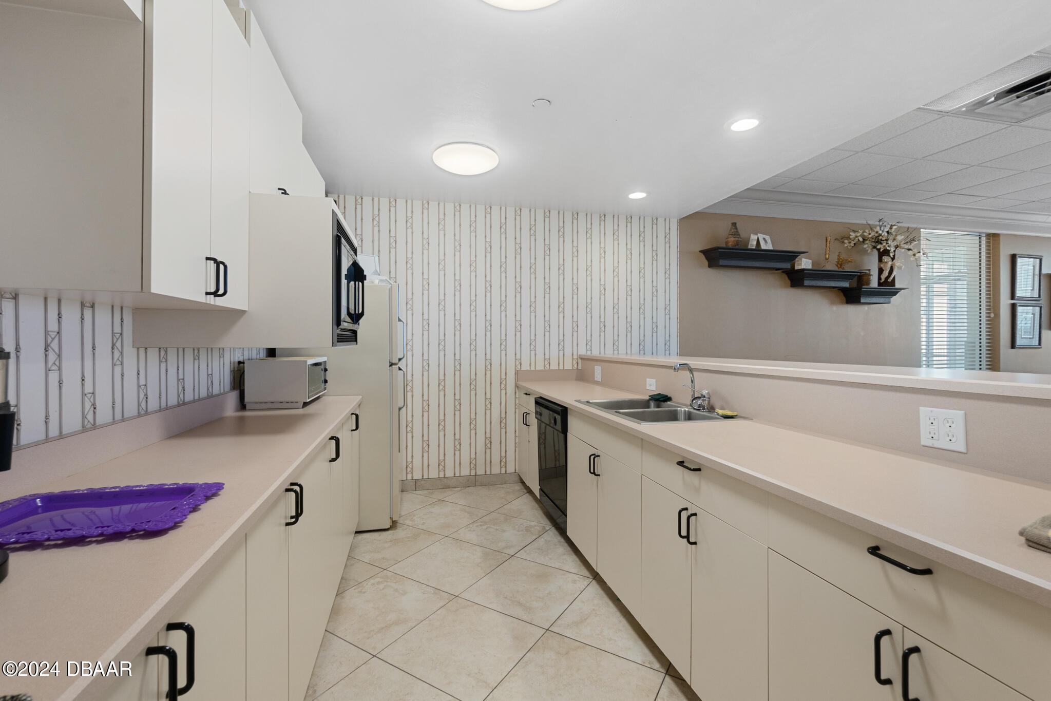 2937 S Atlantic Avenue Unit: 209